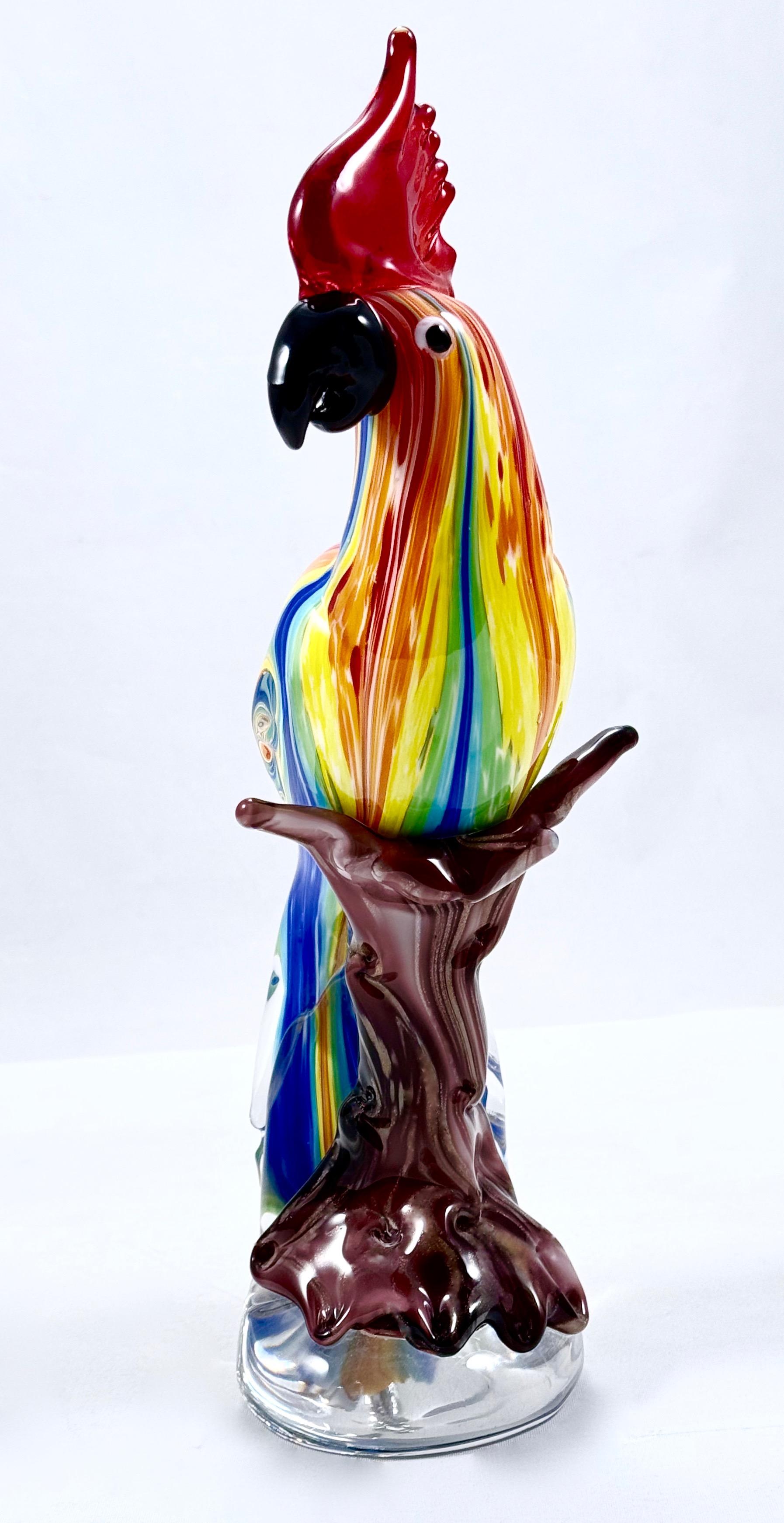 Pełnoplastyczna figura papugi