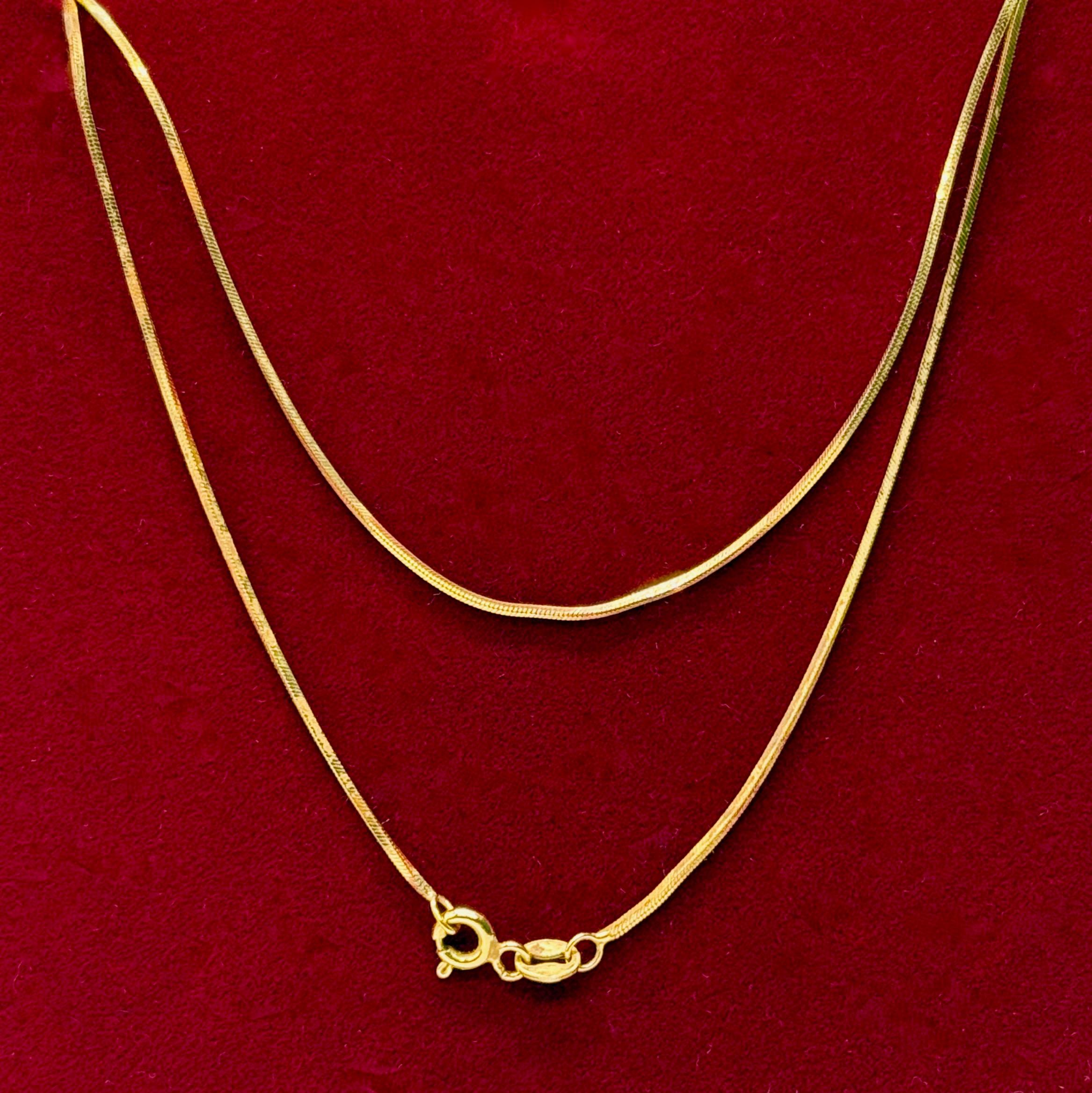 Złoty łańcuszek , masa 3,1 g