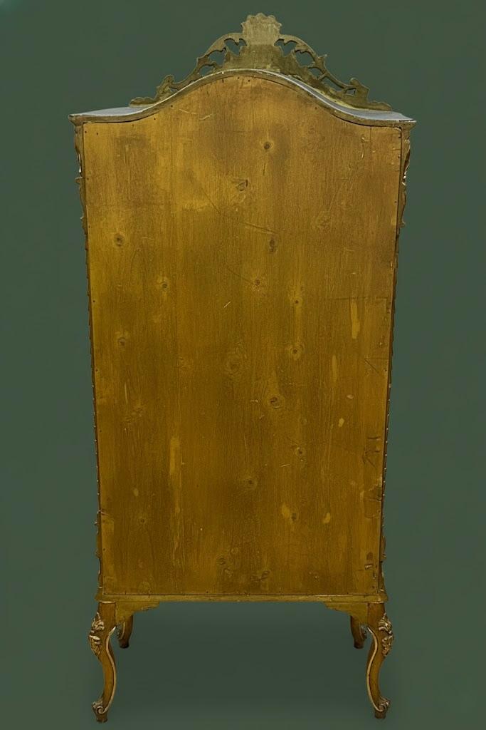 Salonowa złocona witryna jednodrzwiowa w stylu barokowym