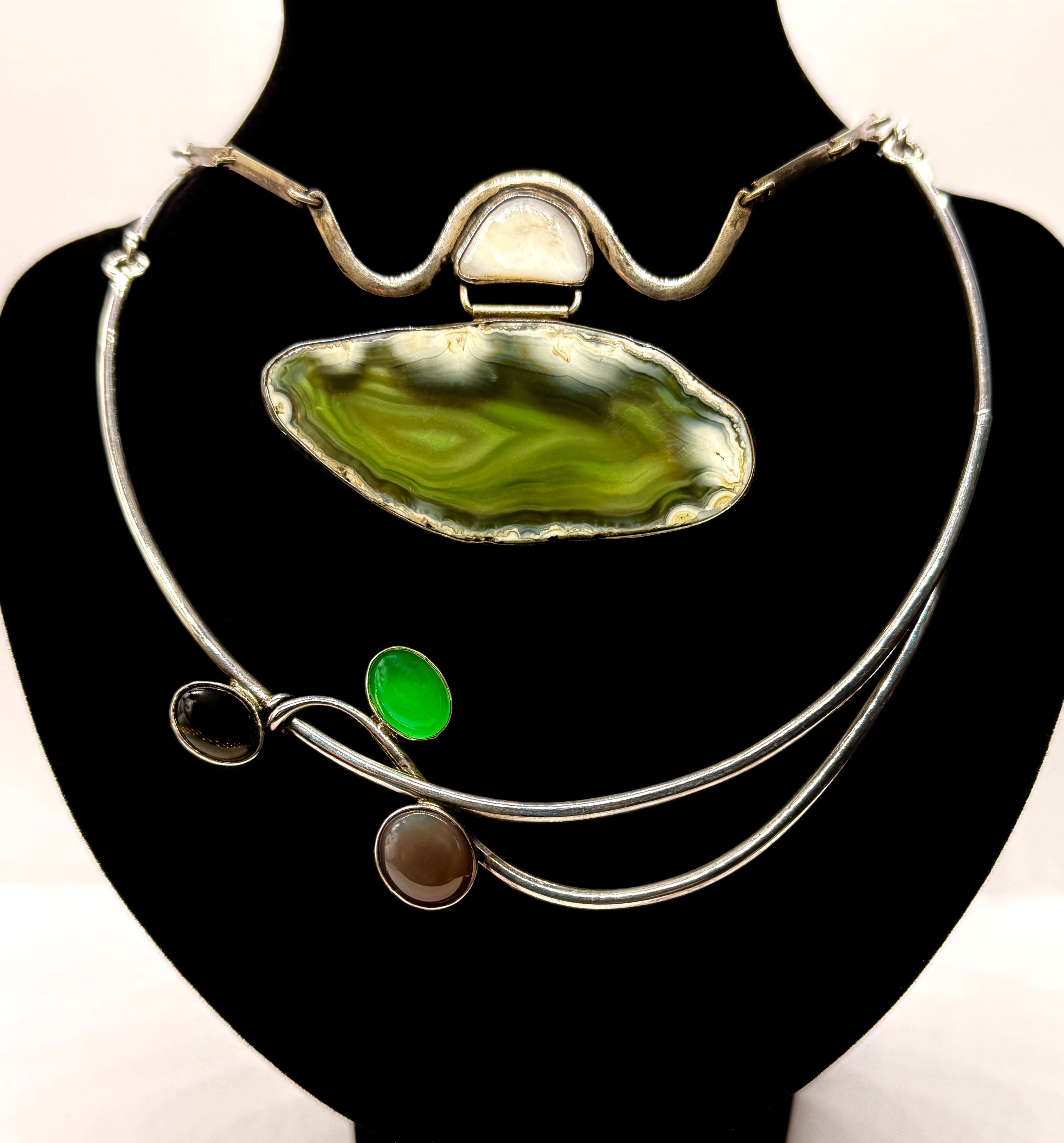 Zestaw 2 srebrnych naszyjników, masa łączna 99 g