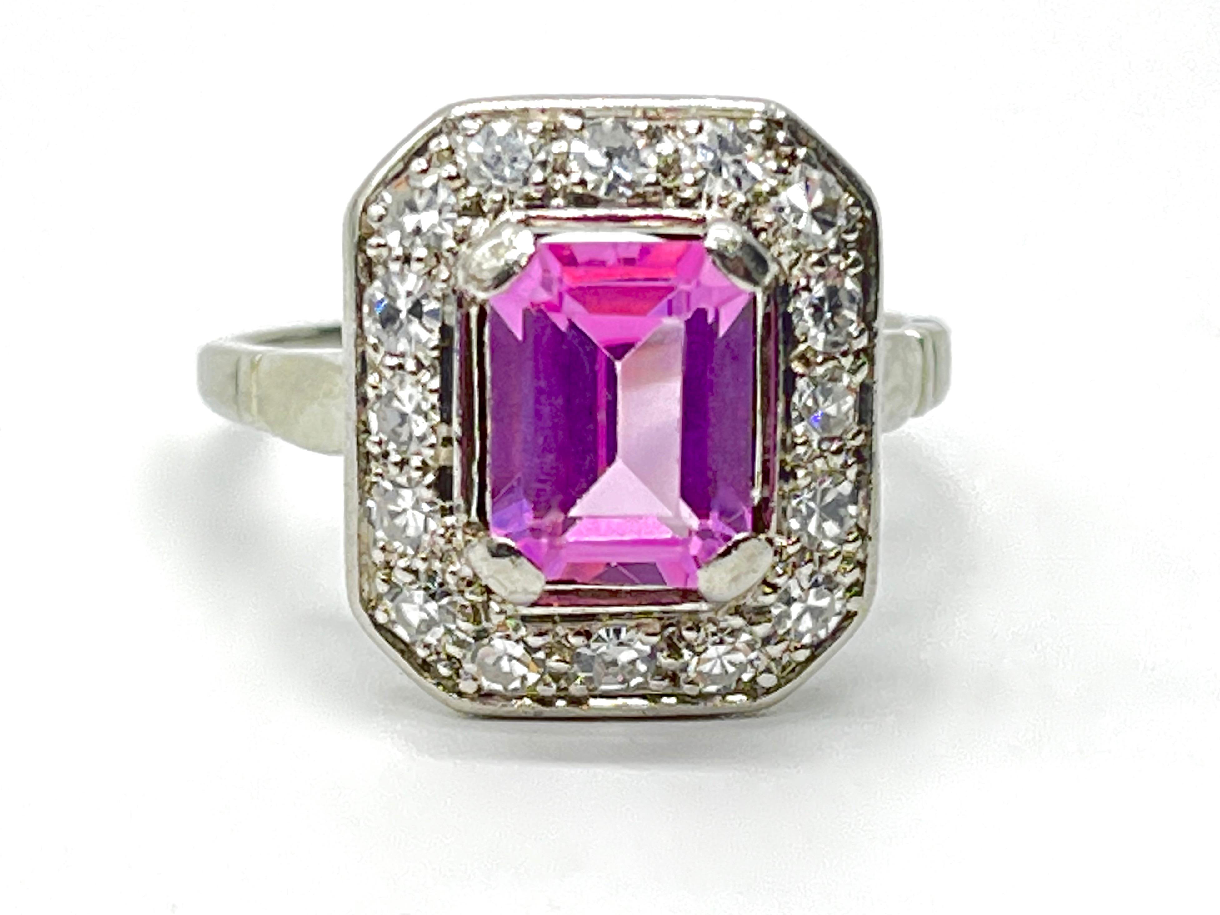 Pierścionek z różowym szafirem naturalnym 1,80 ct  i diamentami