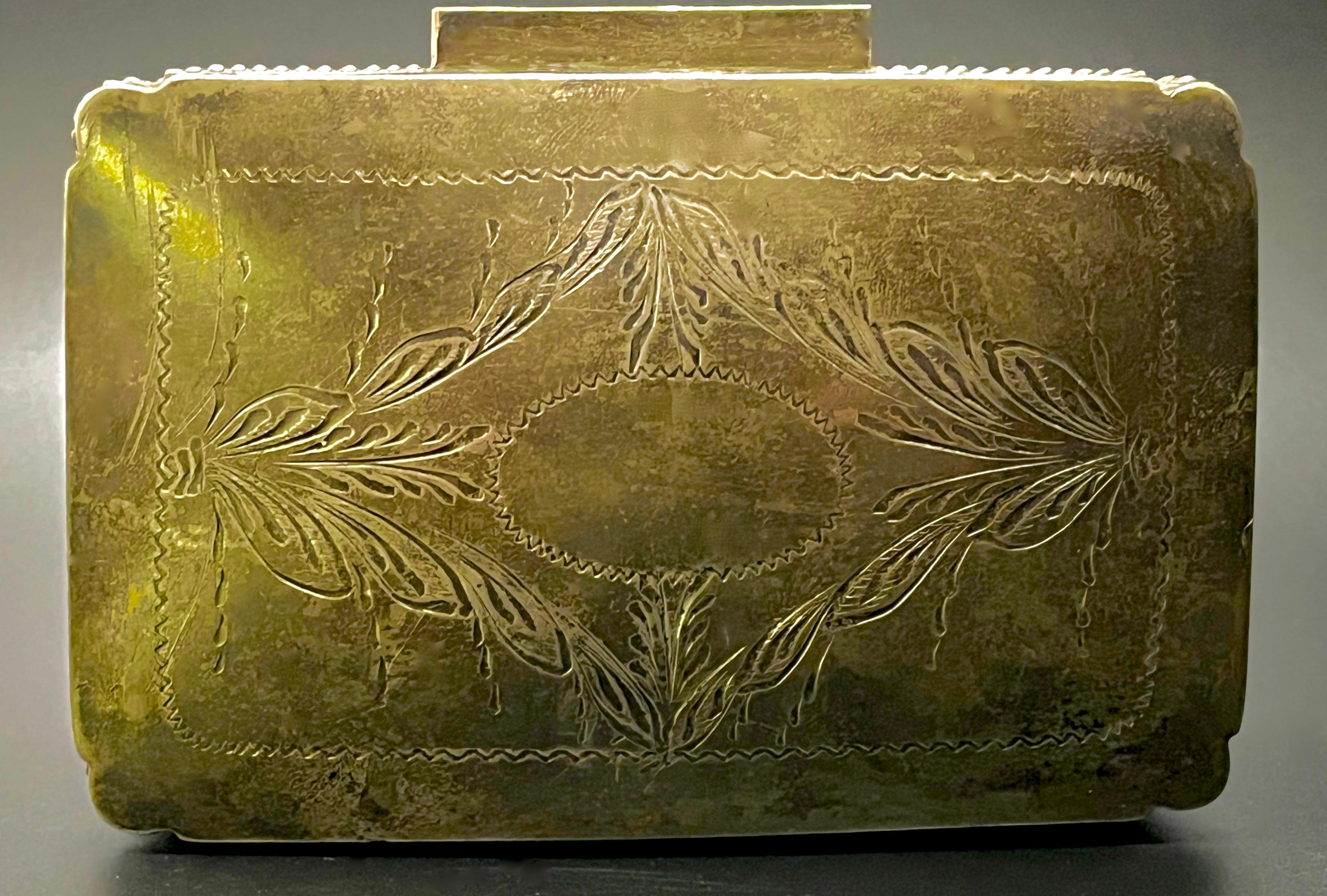 Srebrna cukiernica skrzynkowa , masa 380 g