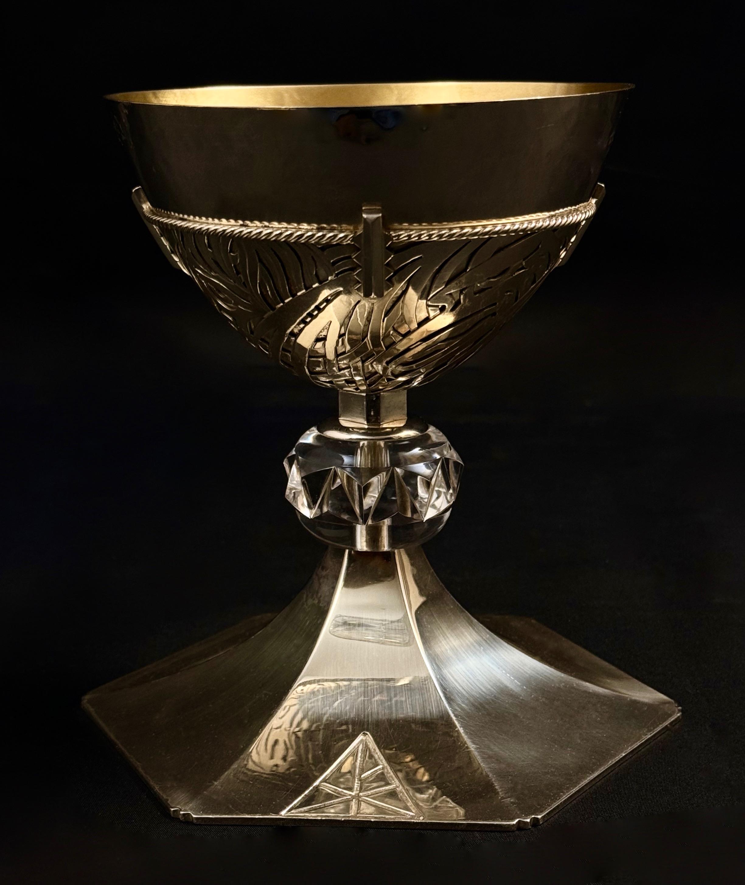 Srebrny kielich stojący na sześciokątnej podstawie, masa 619 g