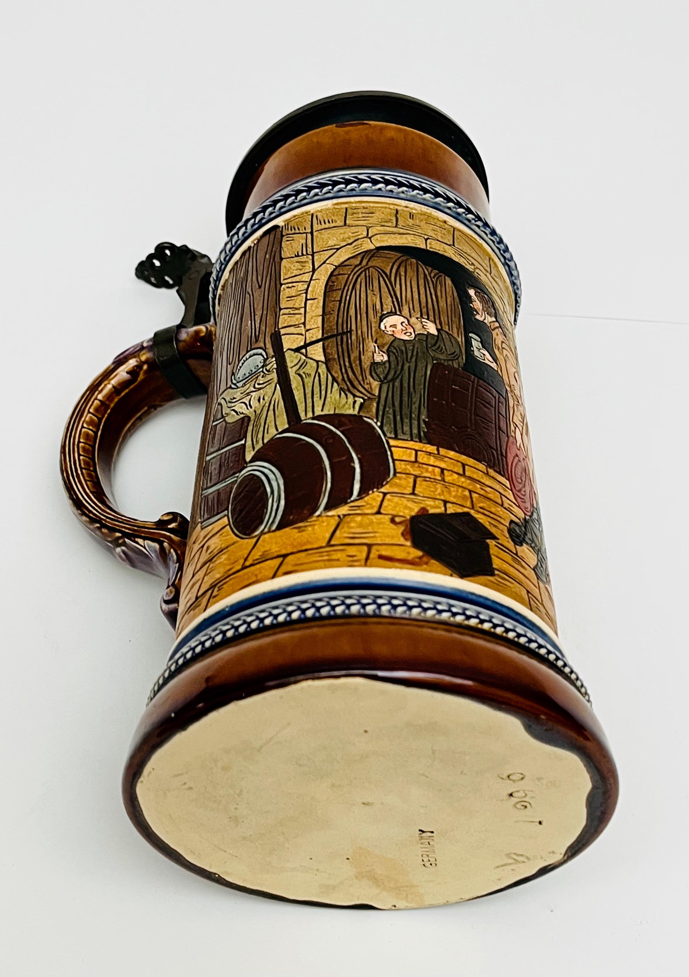 Dekoracyjny zestaw 3 kufli z nakrywami