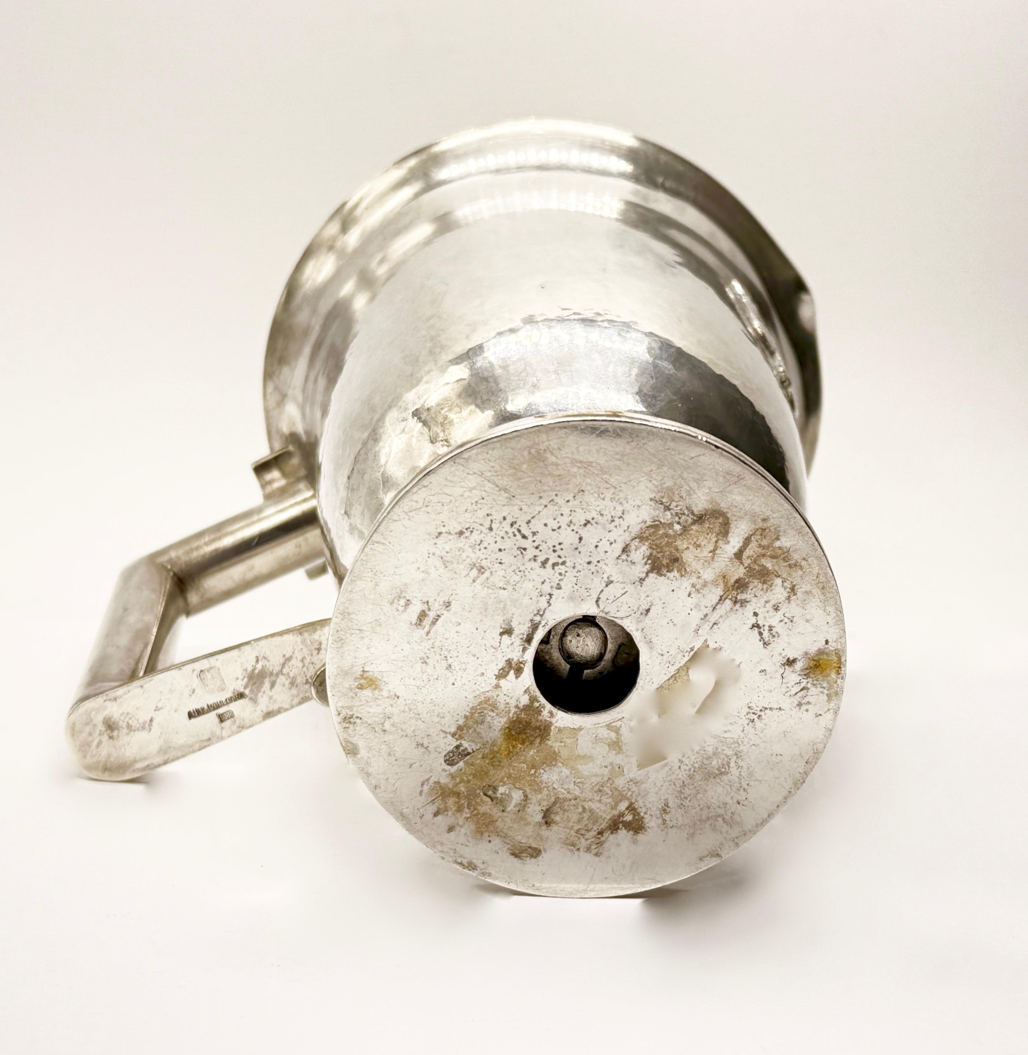 Srebrny złocony dzban, masa 520 g