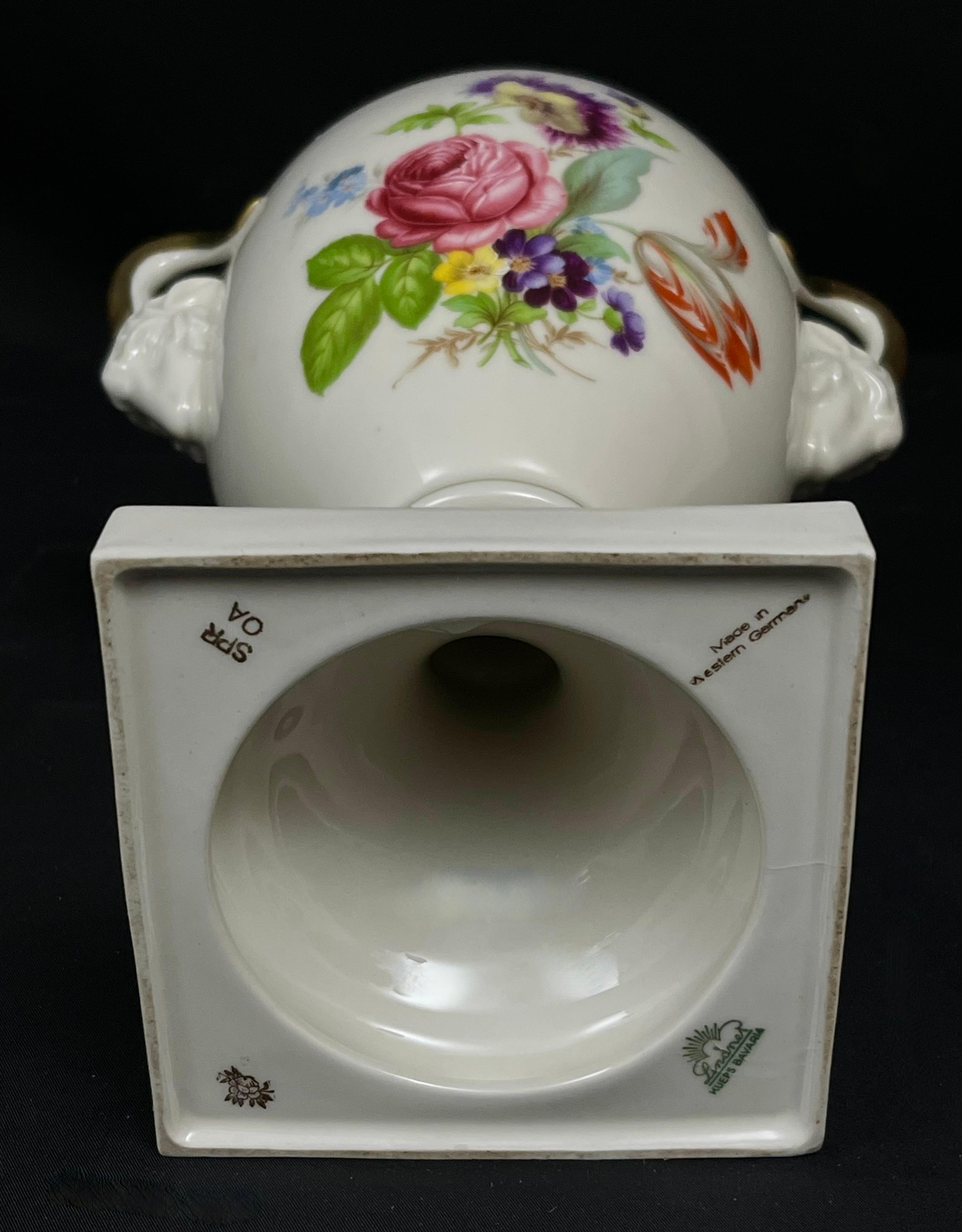 Dekoracyjna waza z nakrywą