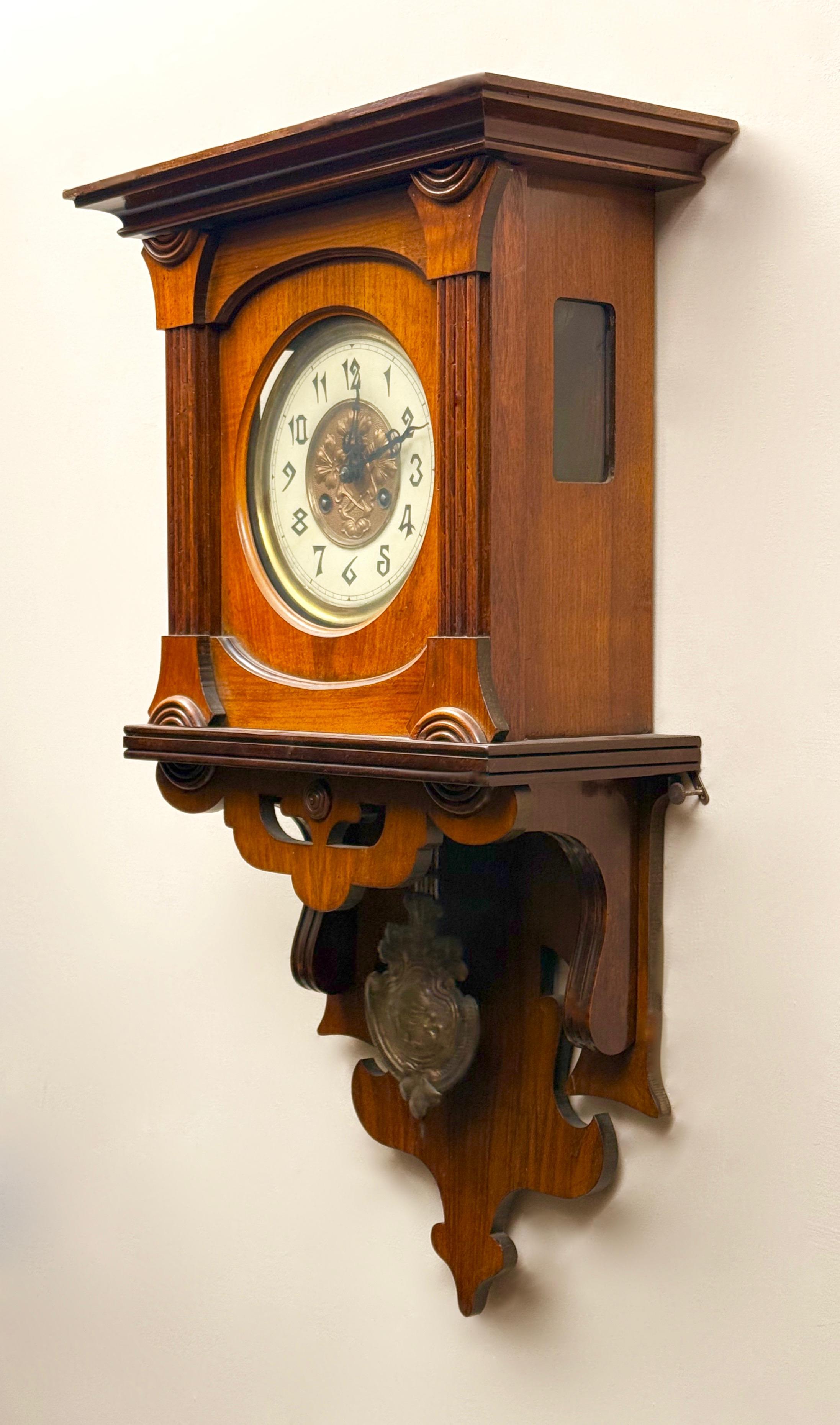 Dekoracyjny zegar ścienny