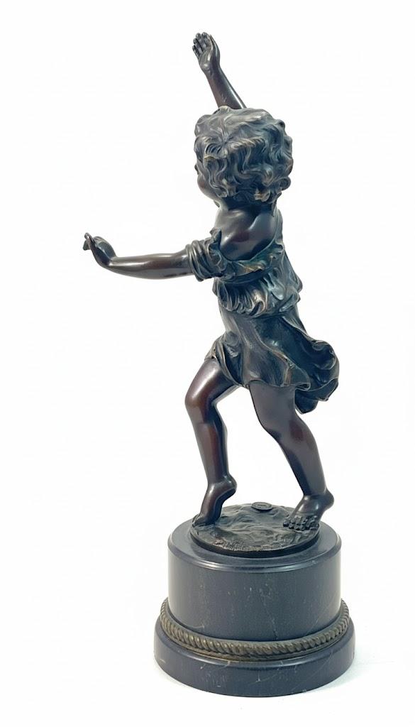 Tańczący chłopiec