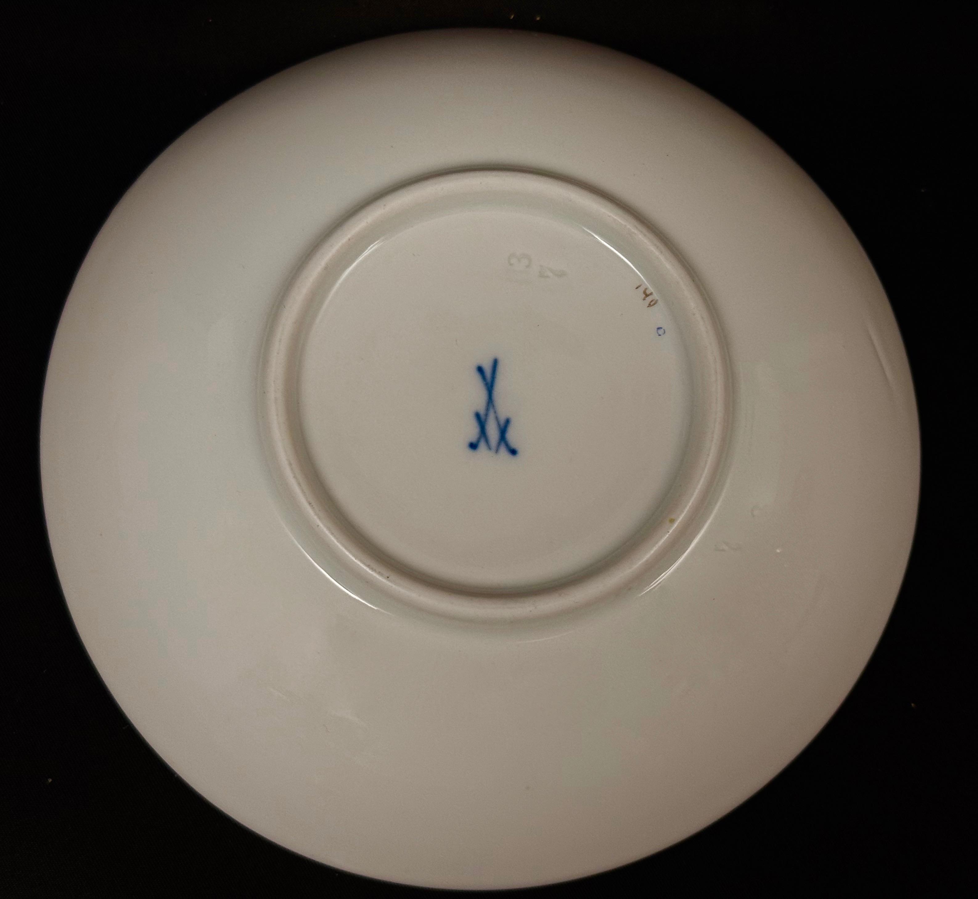 Porcelanowy zestaw- 2 sztuki,