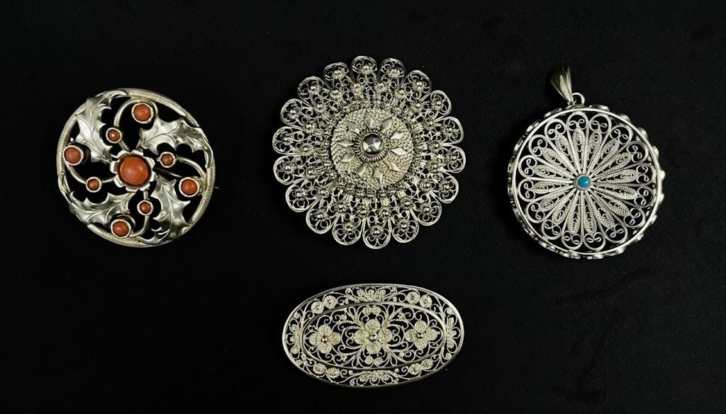 Zestaw 3 broszek i wisior ze srebra