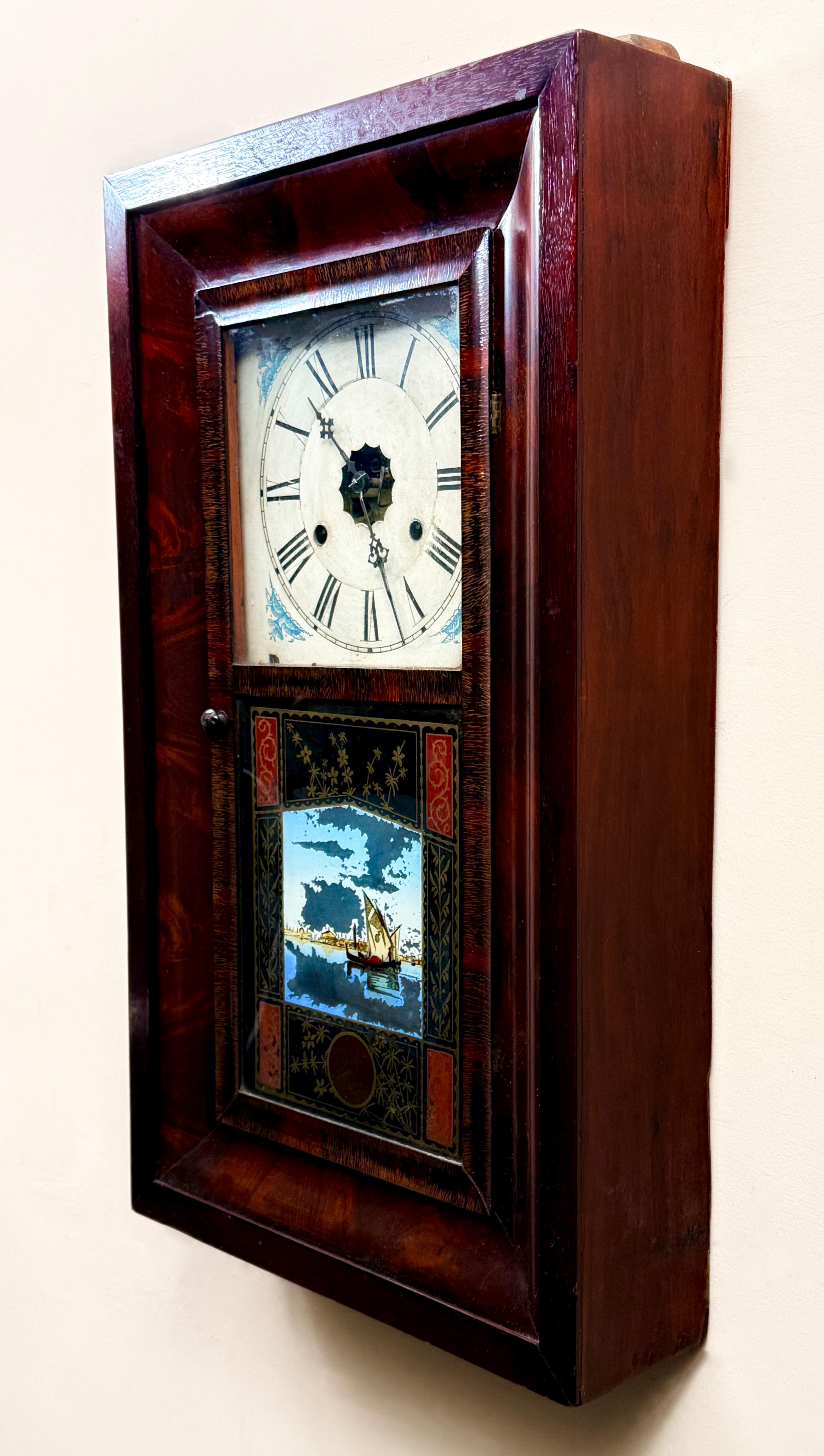 Zegar ścienny szafkowy