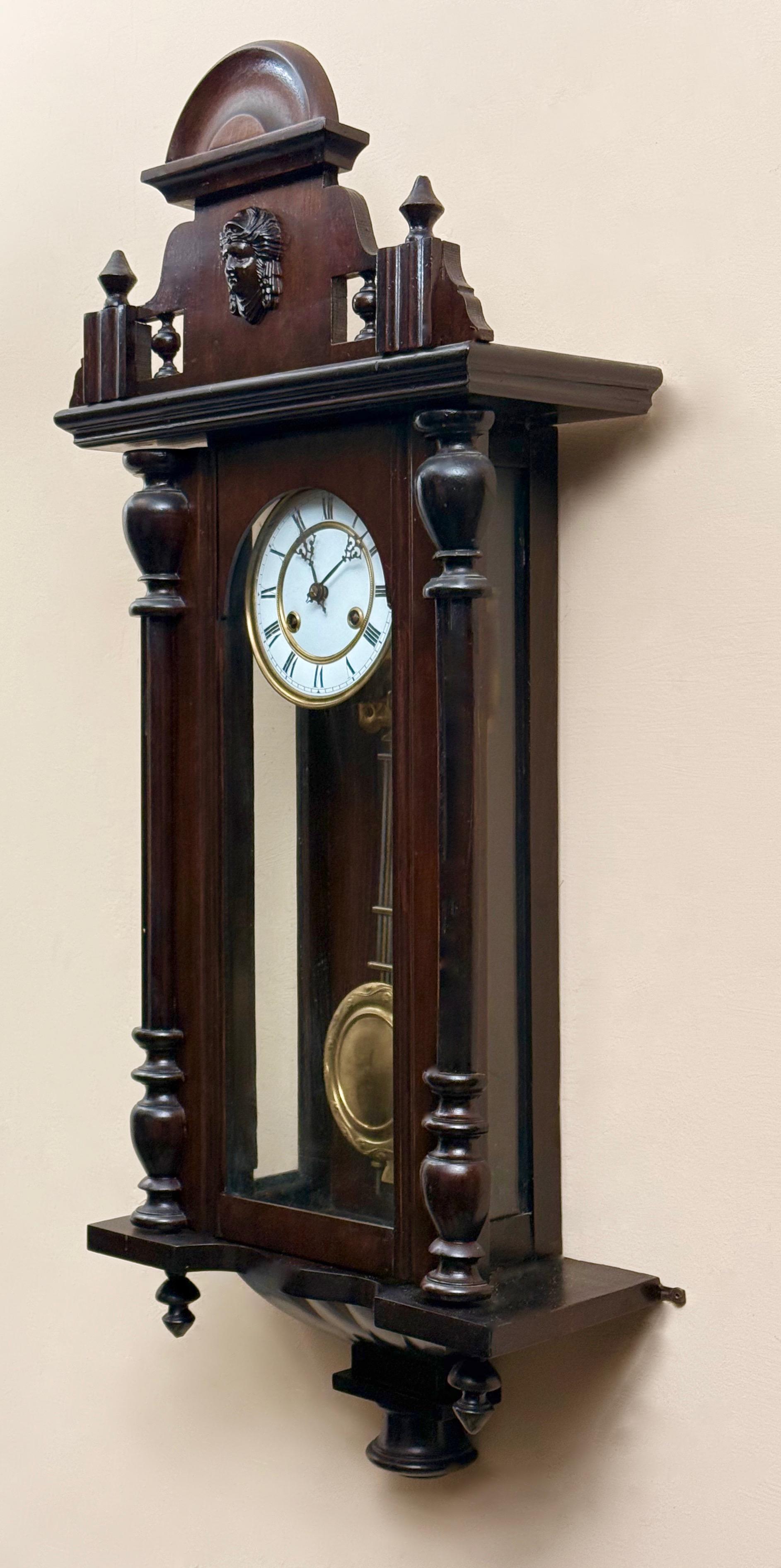 Dekoracyjny zegar ścienny