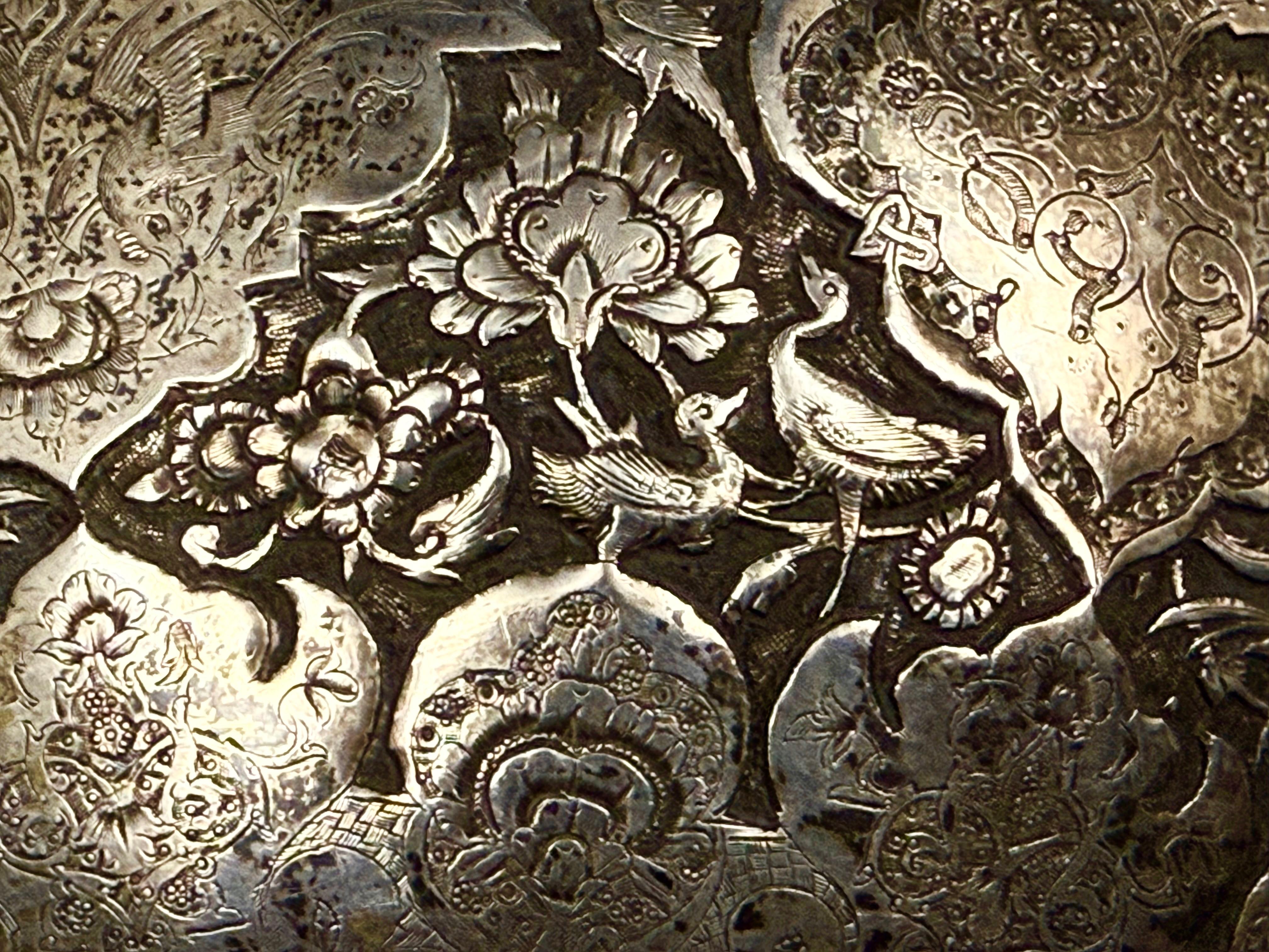 Srebrny wazon , masa 975 g