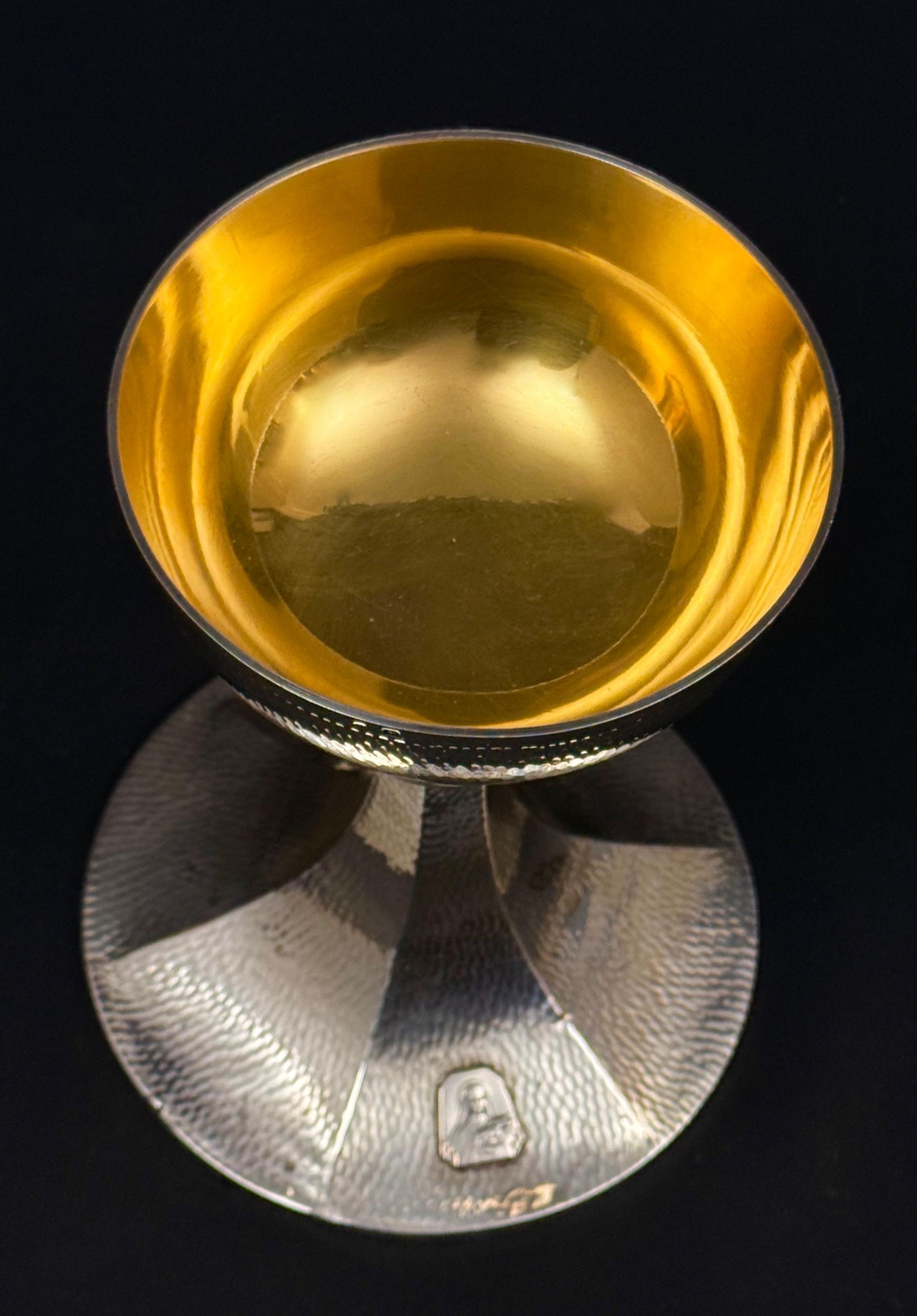 Srebrny kielich , masa 558 g