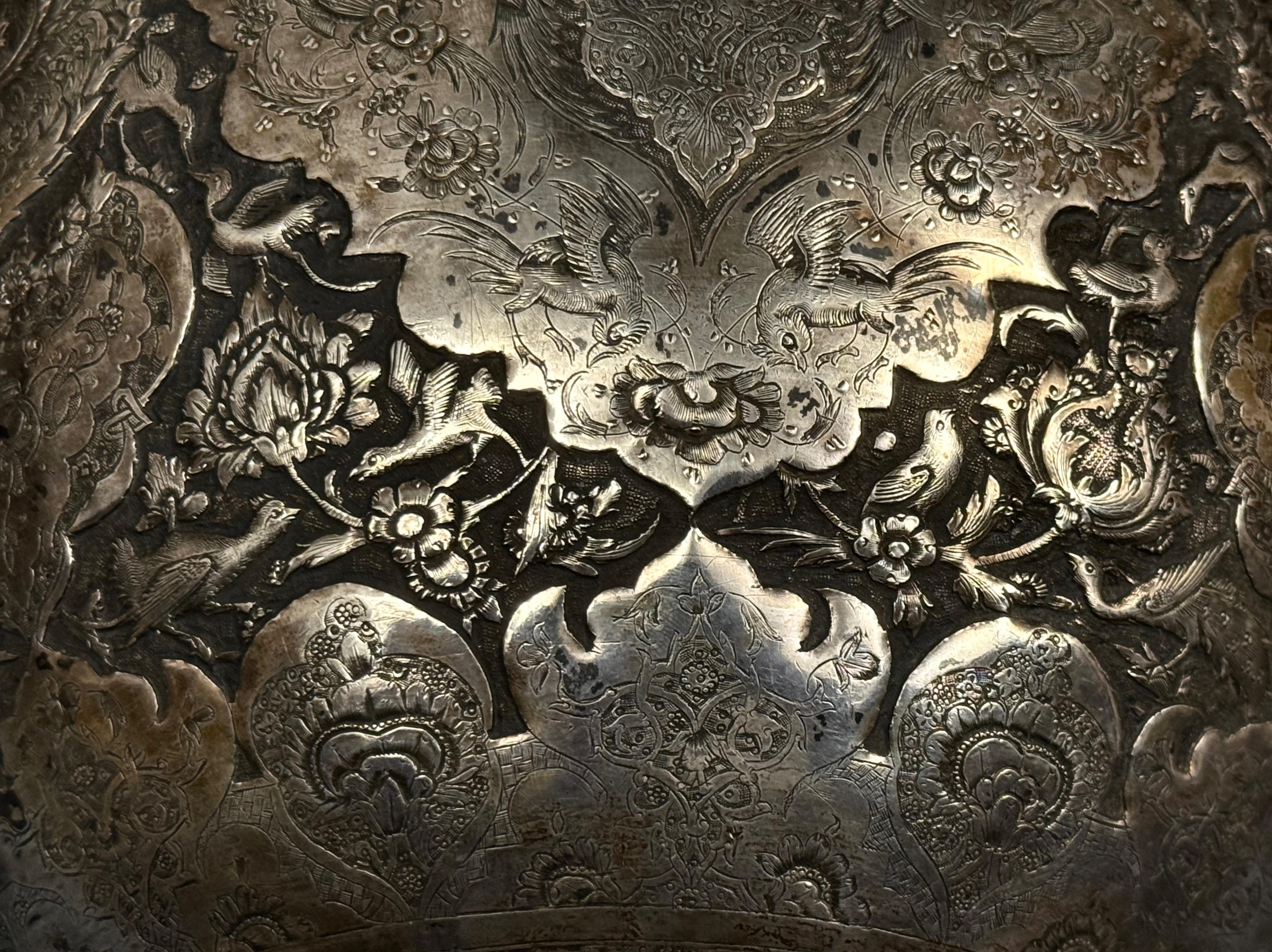 Srebrny wazon , masa 975 g