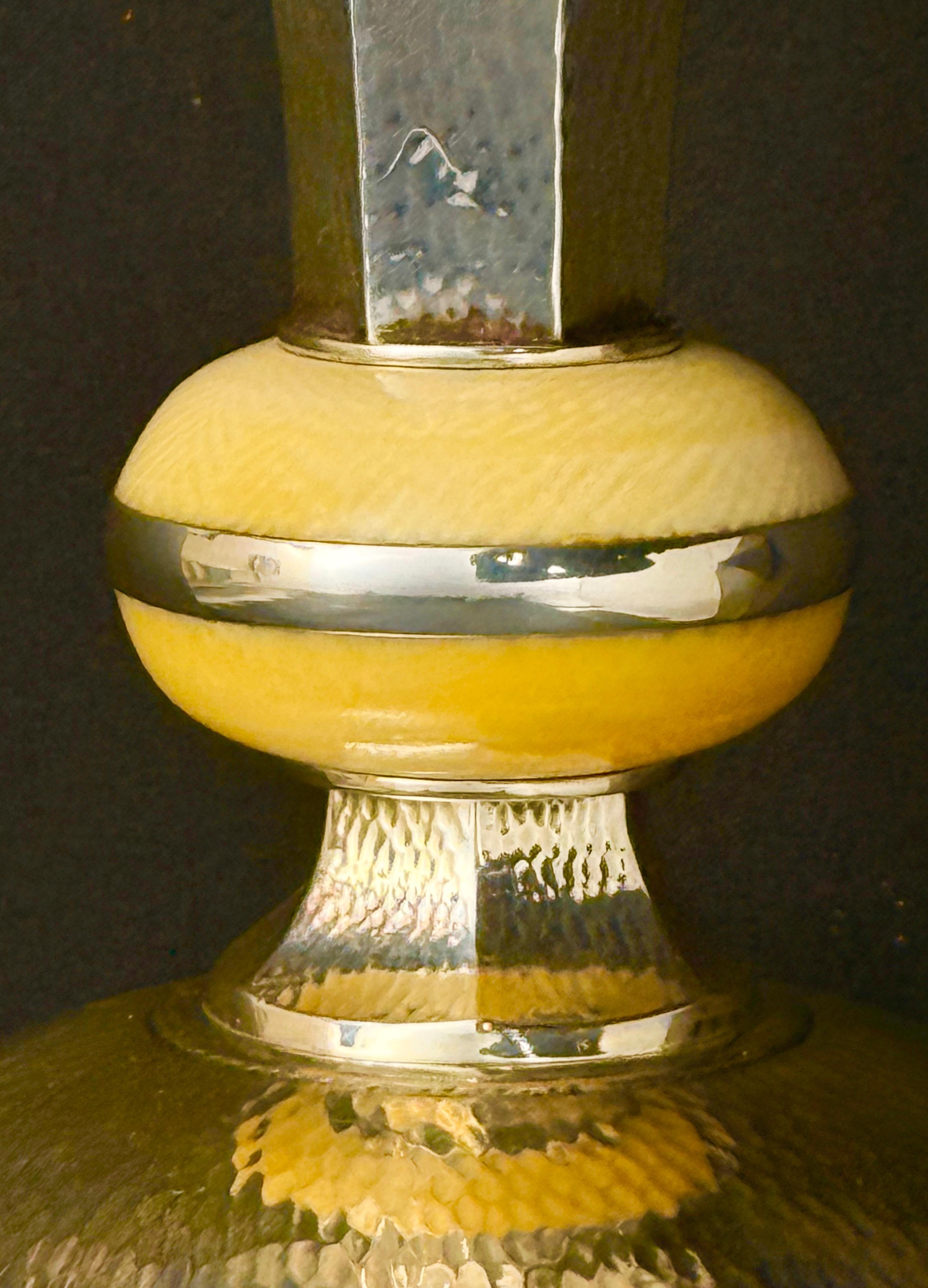 Srebrny kielich , masa 558 g