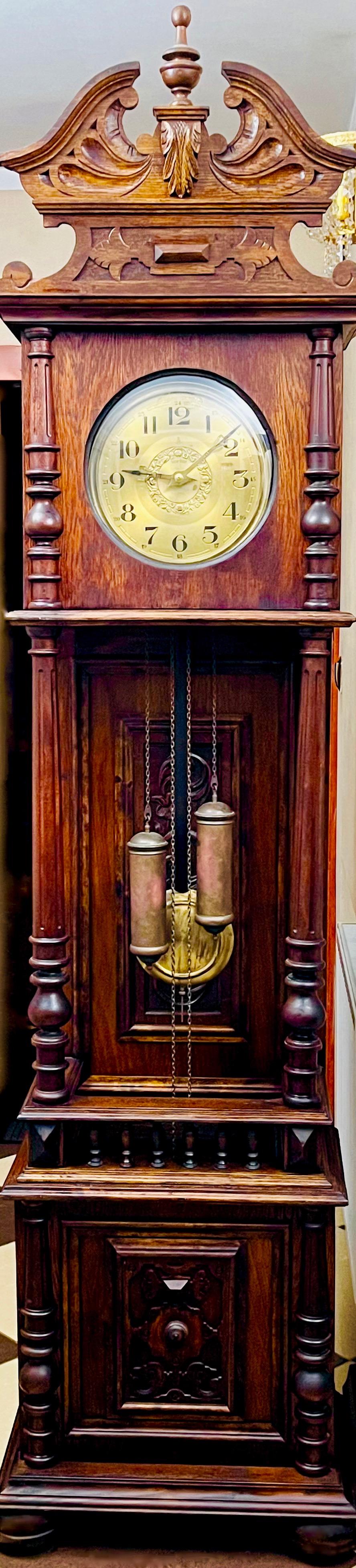 Dekoracyjny zegar stojący neorenesansowy