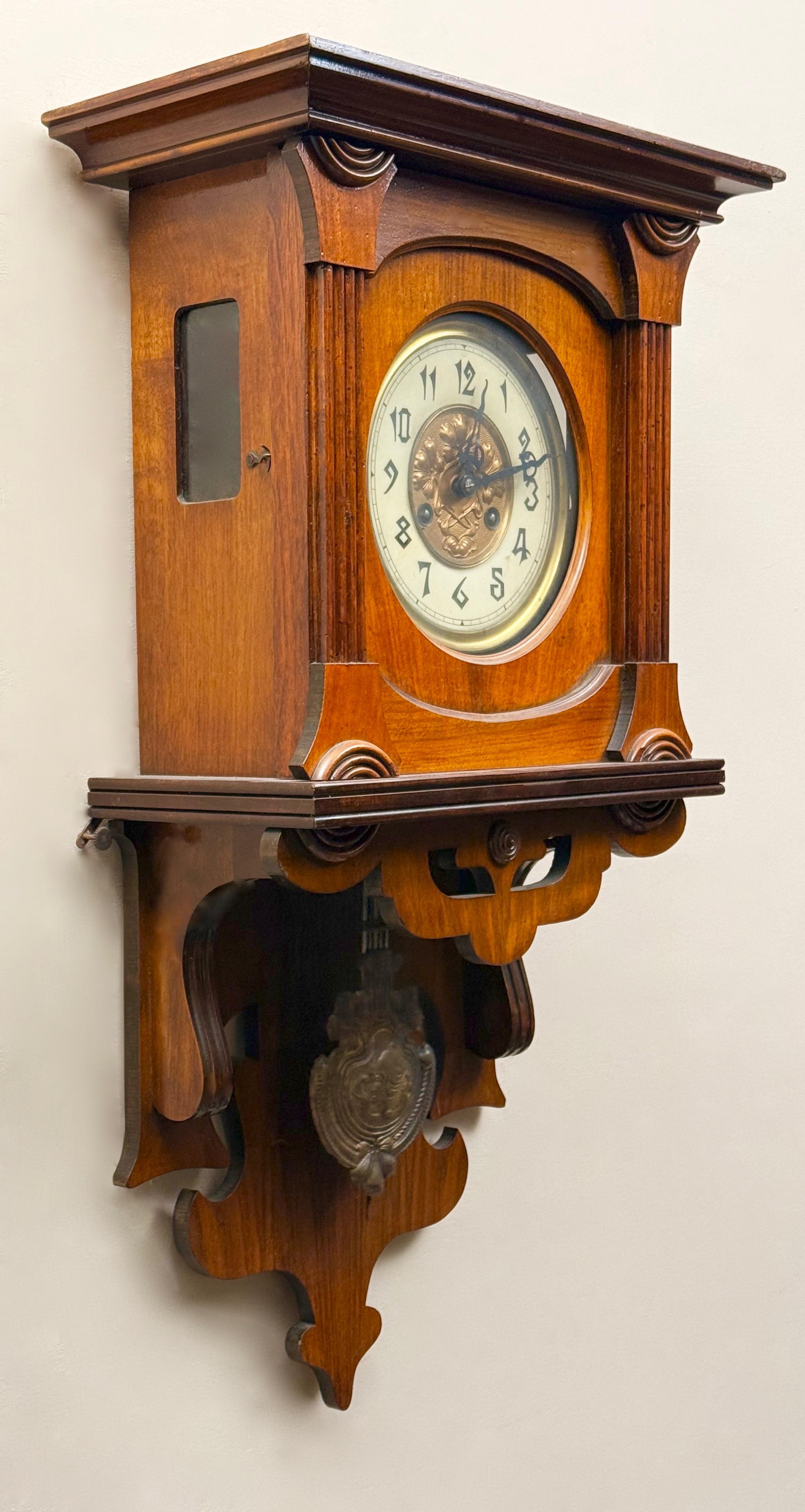 Dekoracyjny zegar ścienny