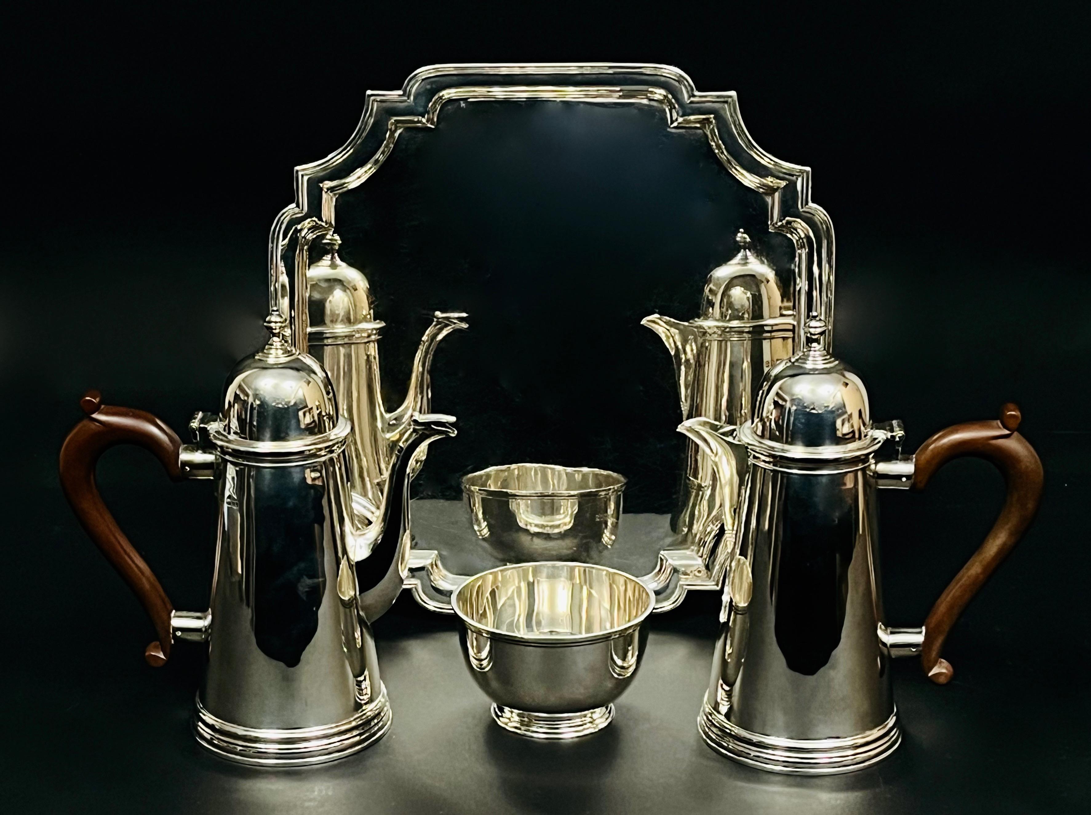 Srebrny zestaw , masa łączna 2344 g