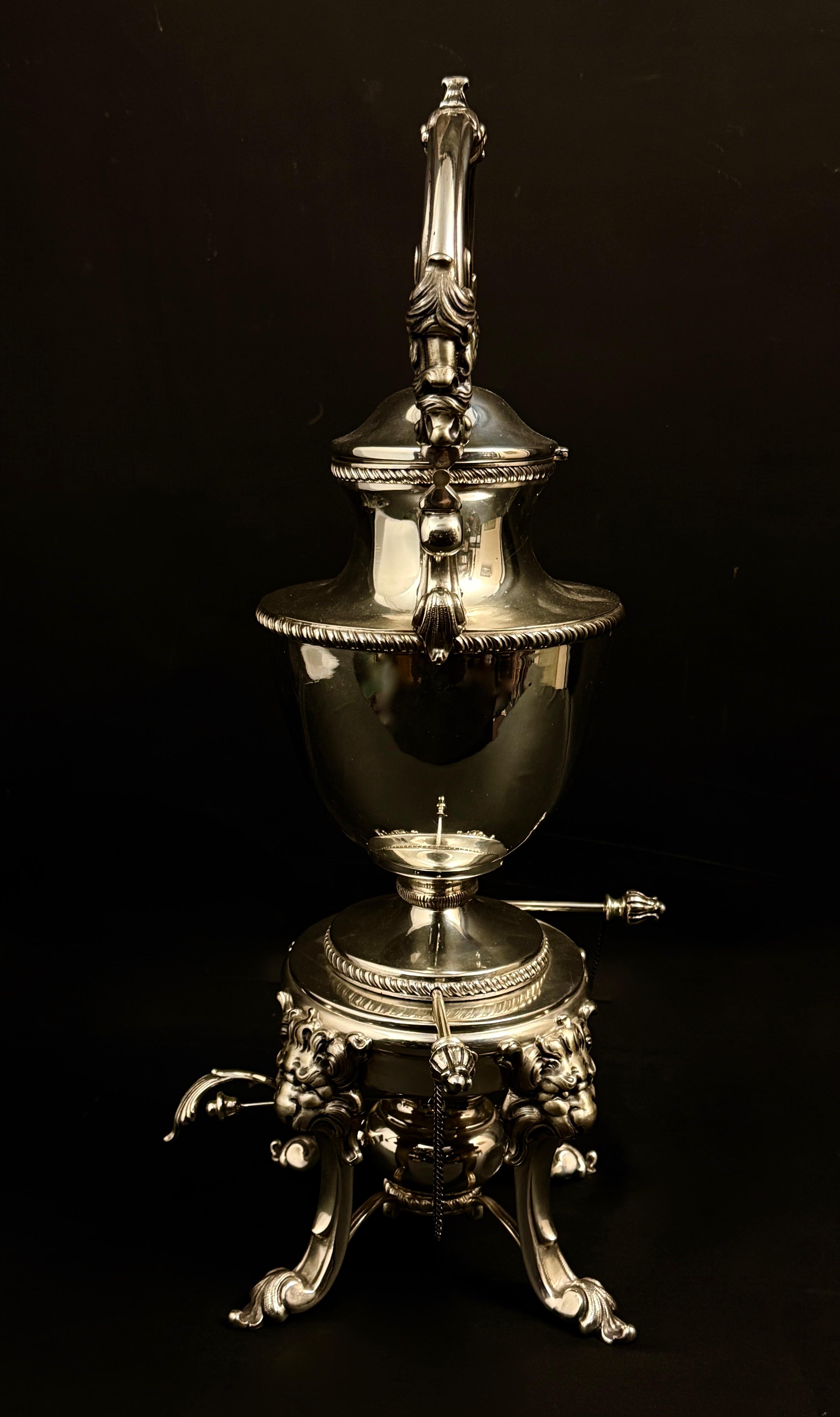 Srebrna buliera, masa łączna 3890 g