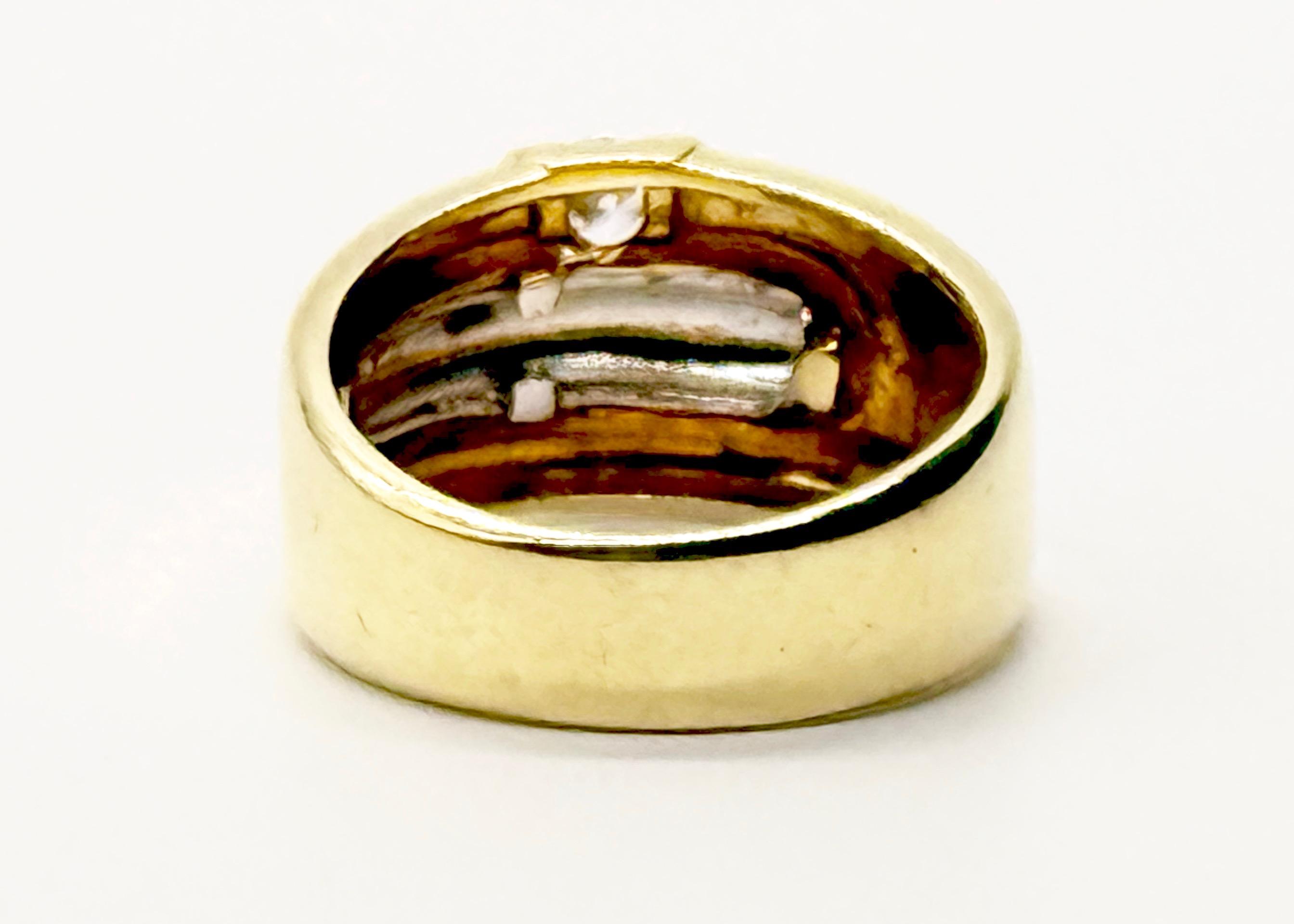 Złoty pierścionek , masa 6,3 g