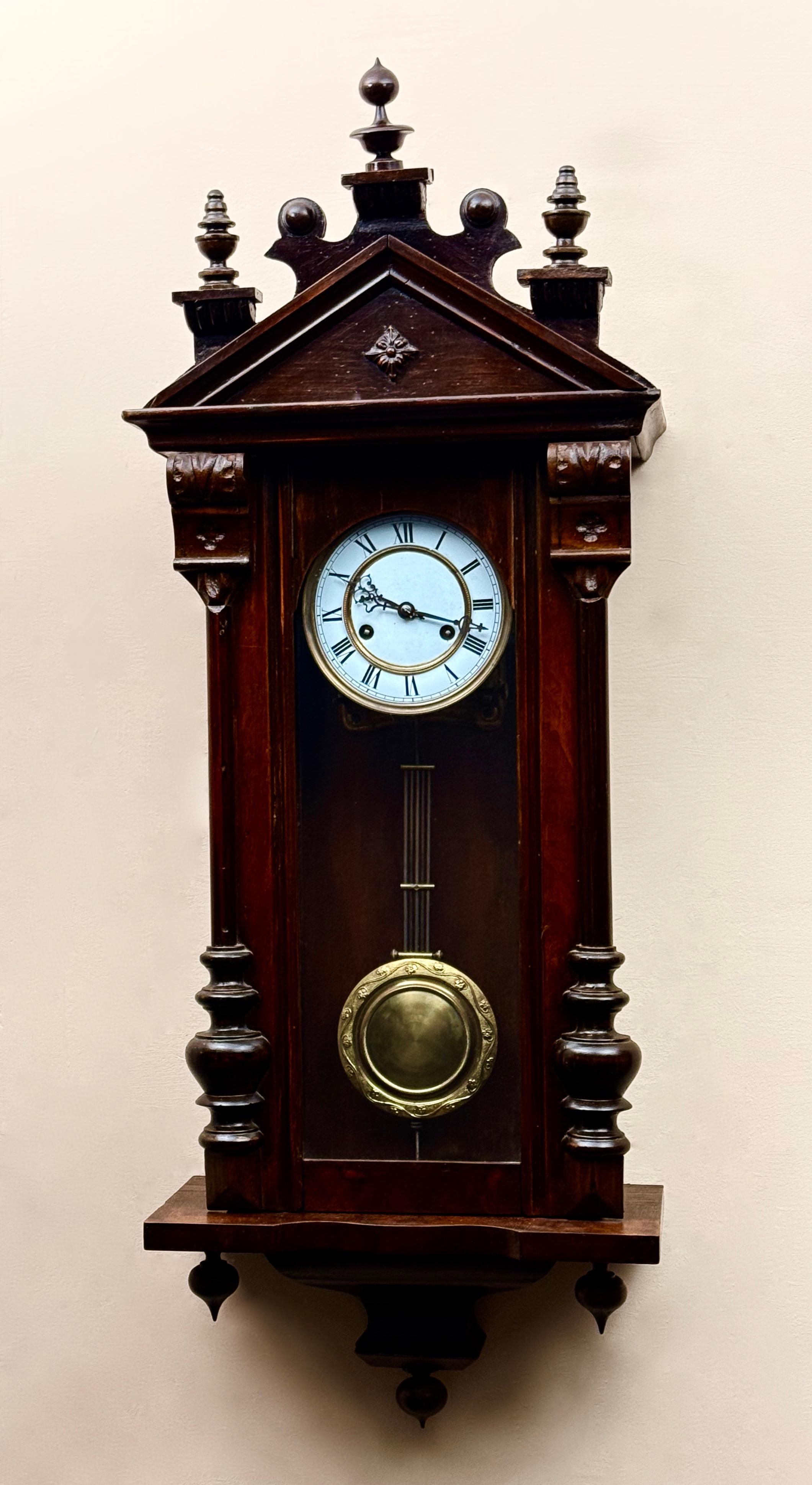 Dekoracyjny zegar ścienny