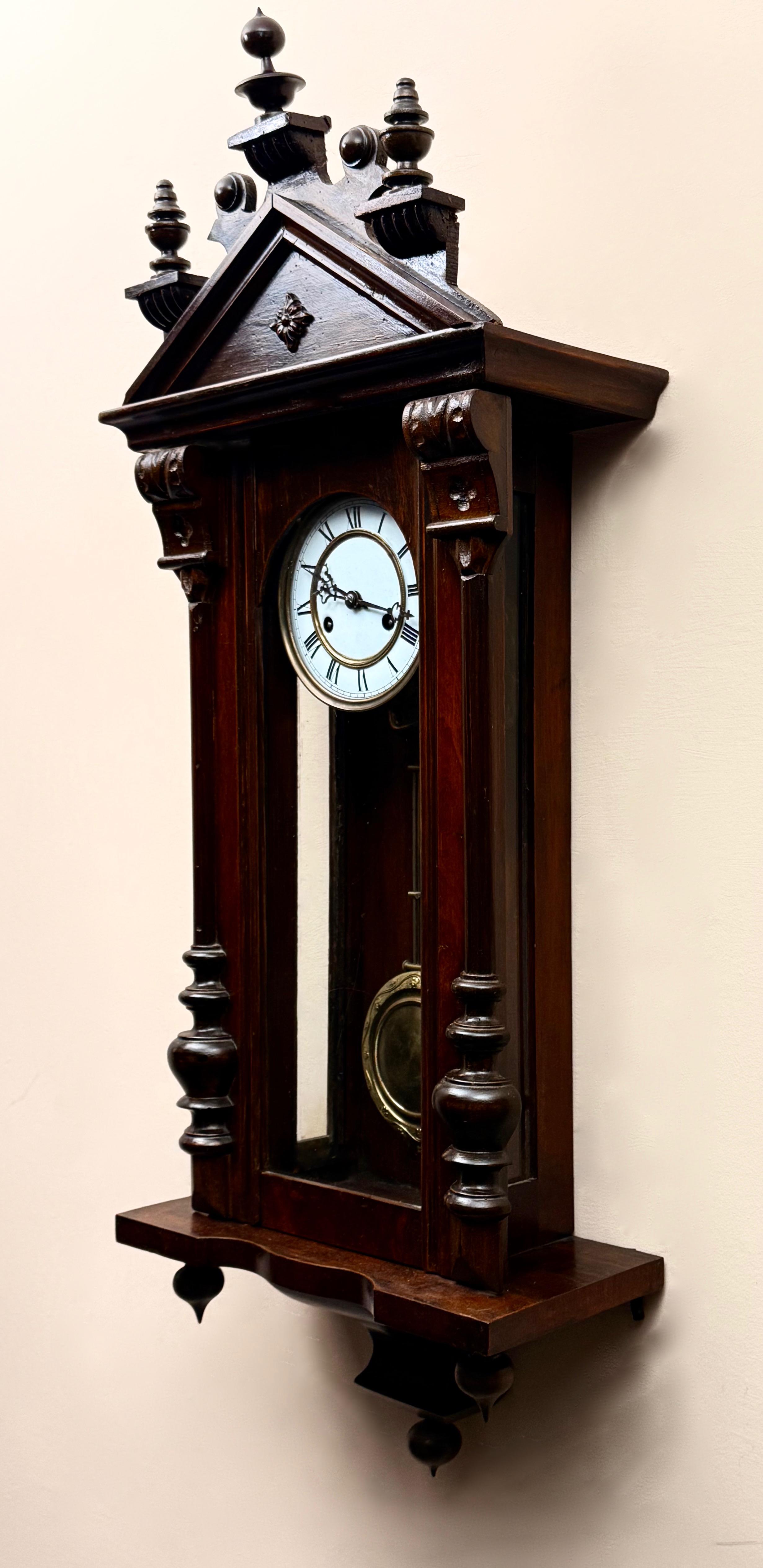 Dekoracyjny zegar ścienny