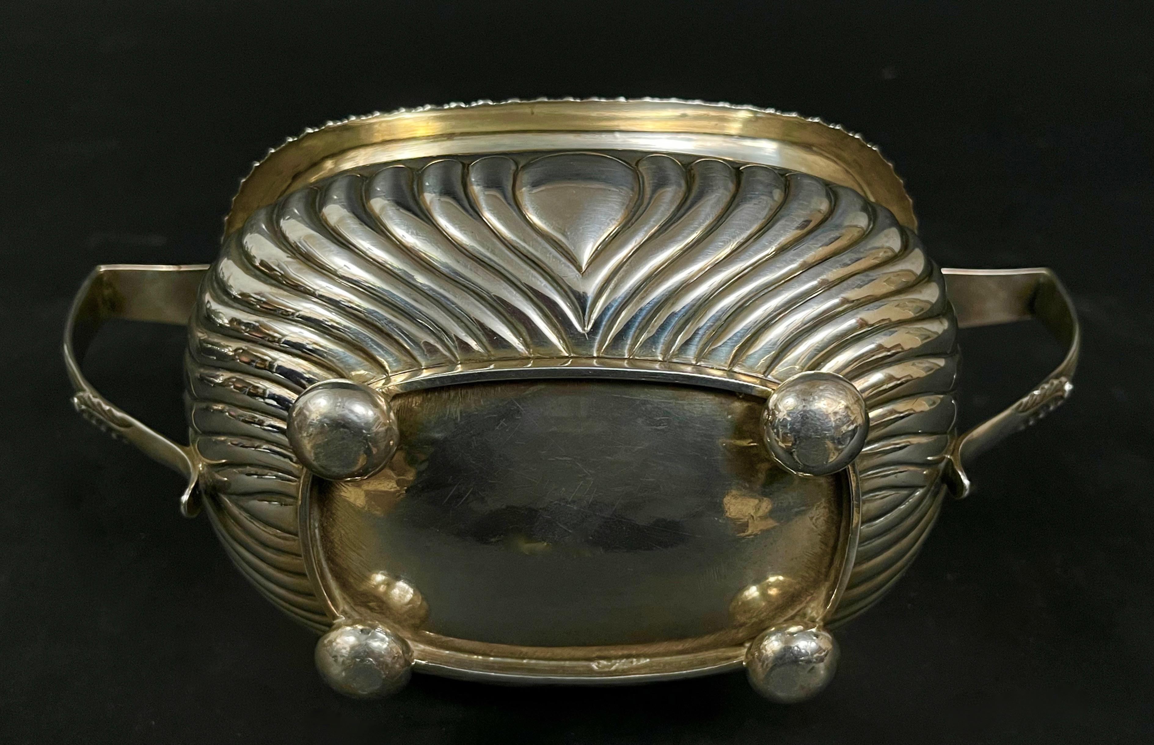 Unikatowy zestaw srebrny stołowy 1177 g, sygn. REBECCA ERNES & EDWARD BERNARD