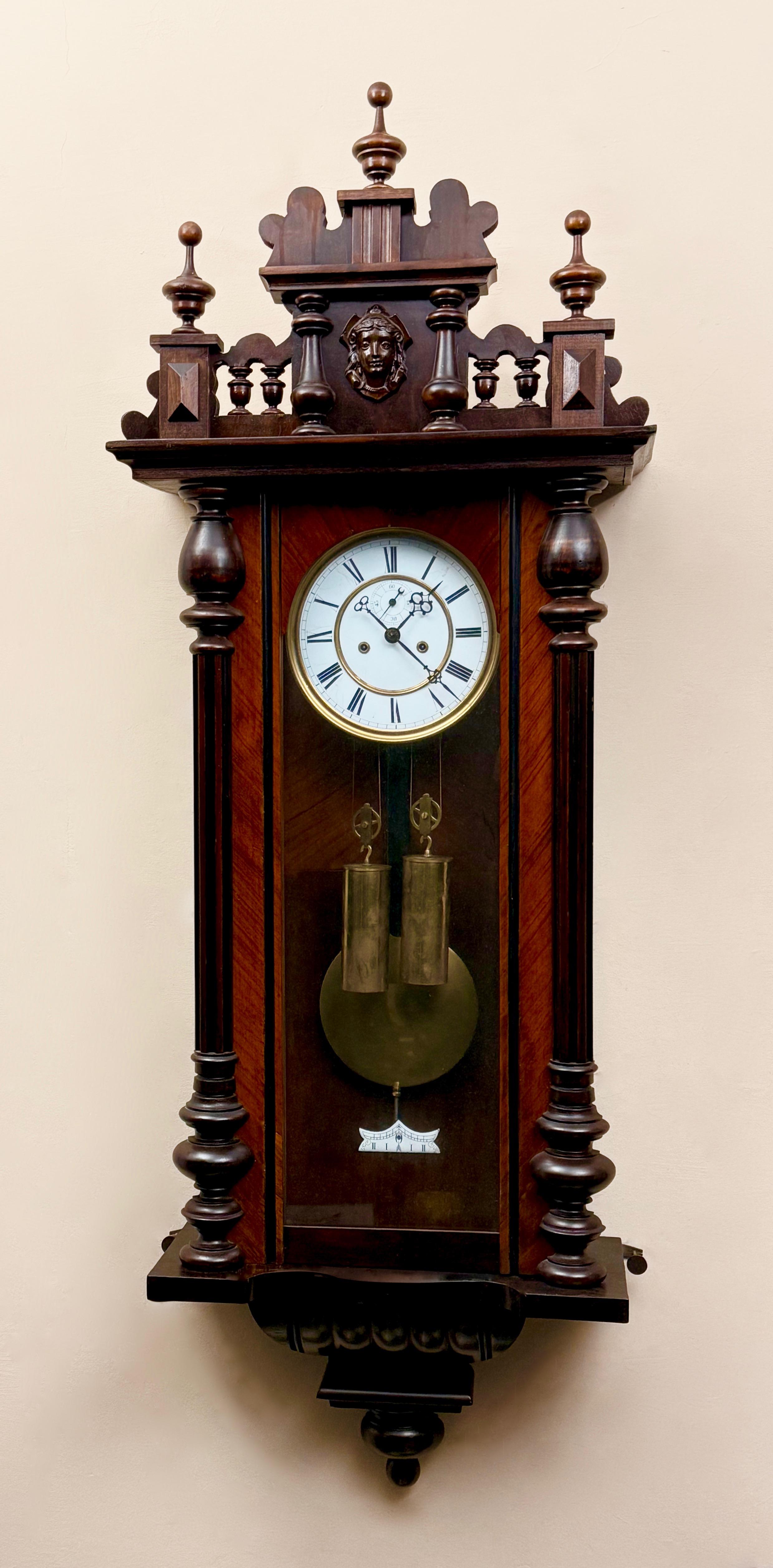 Dekoracyjny zegar wiedeński ścienny szafkowy