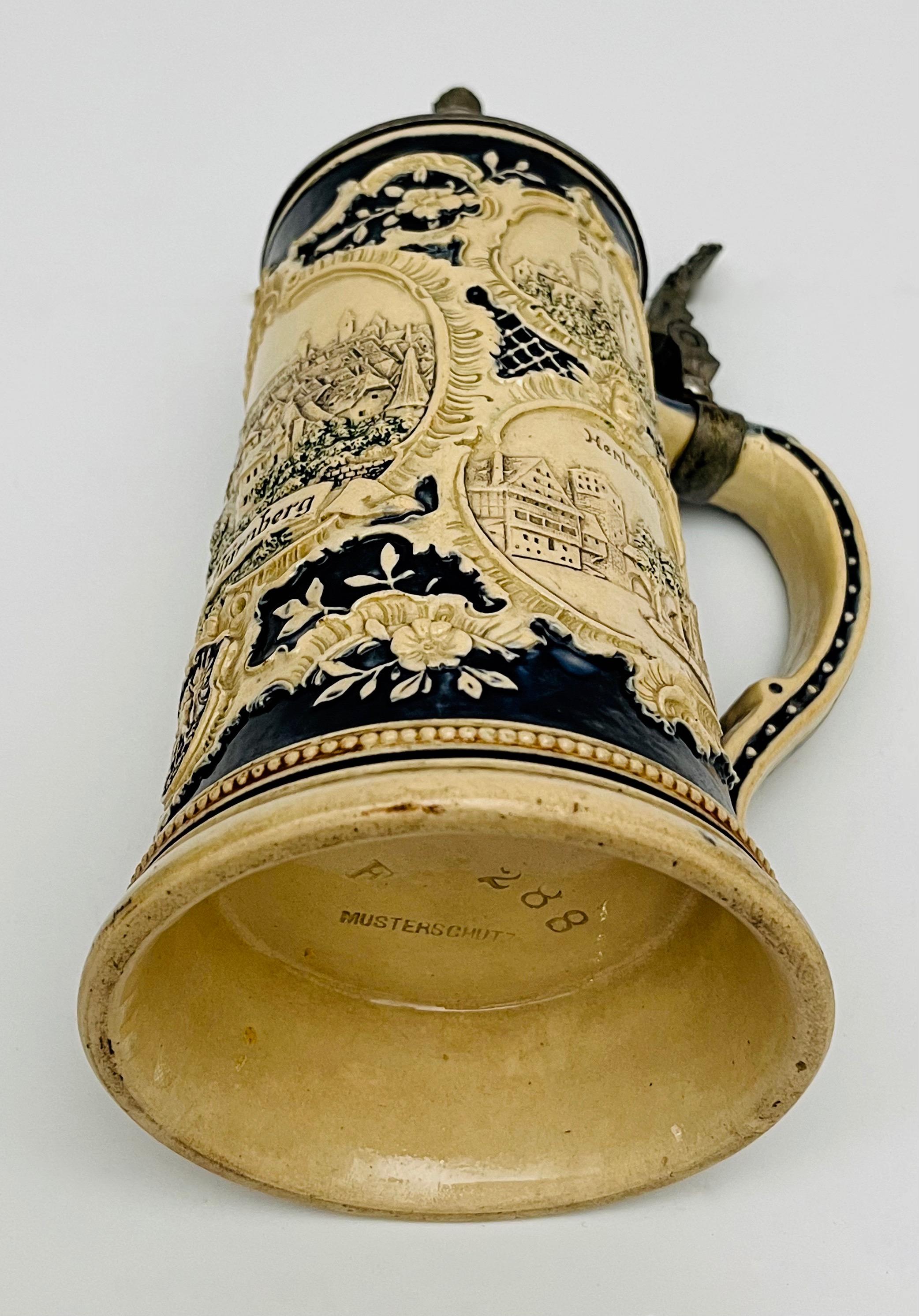 Dekoracyjny zestaw 3 kufli z nakrywami