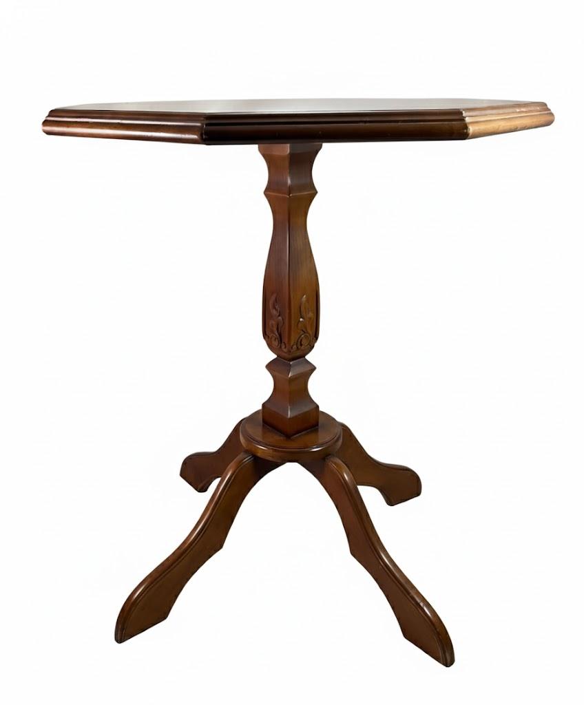 Stolik salonowy ośmiokątny