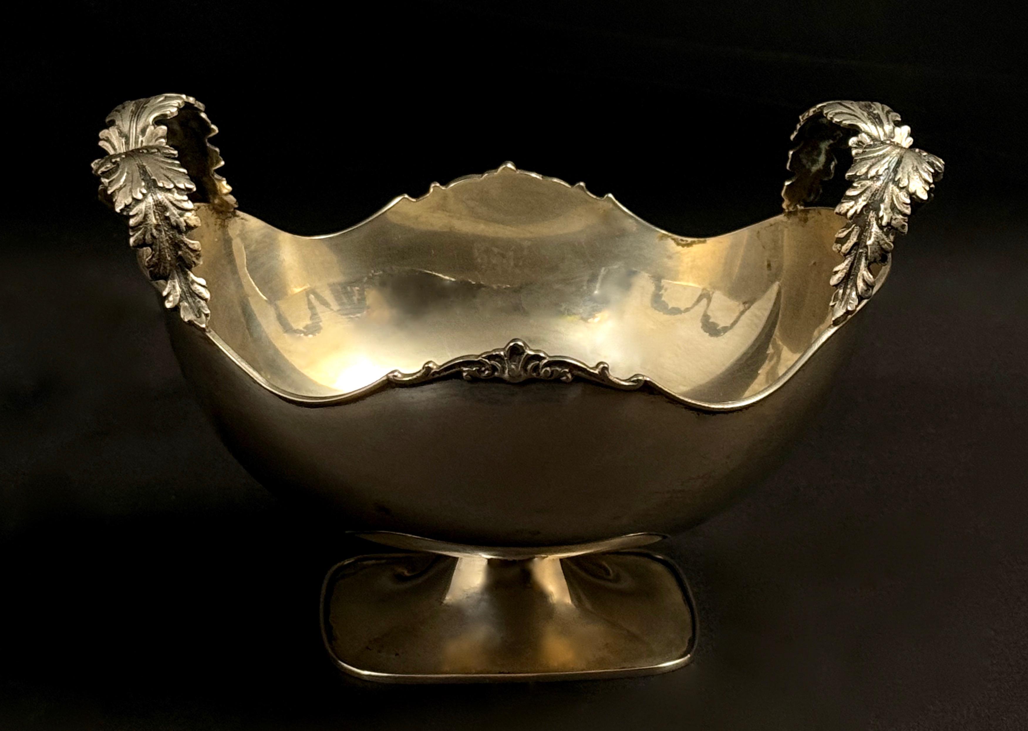 Srebrna patera wielolistna , masa 368 g