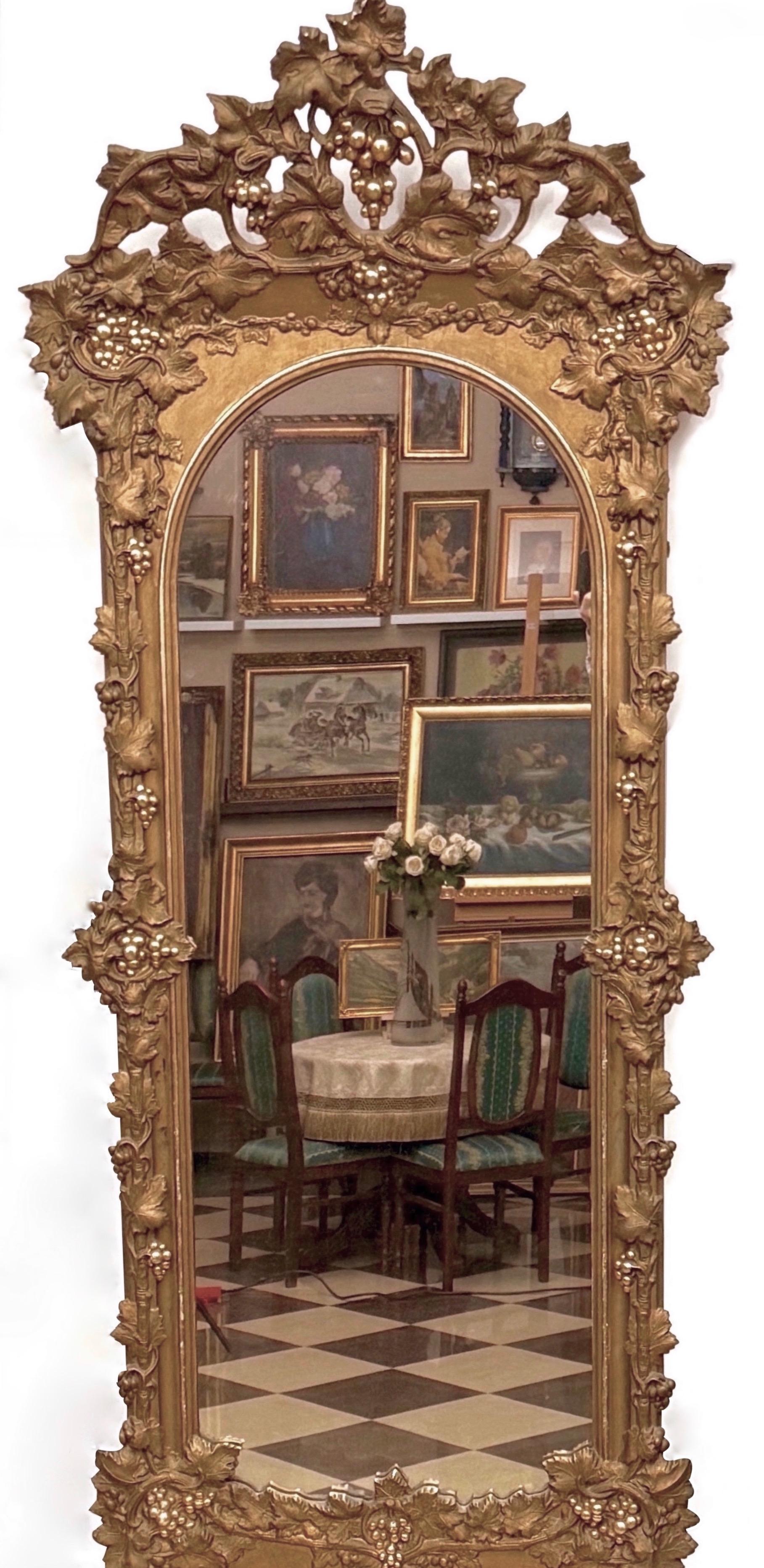 Dekoracyjne lustro z konsolą