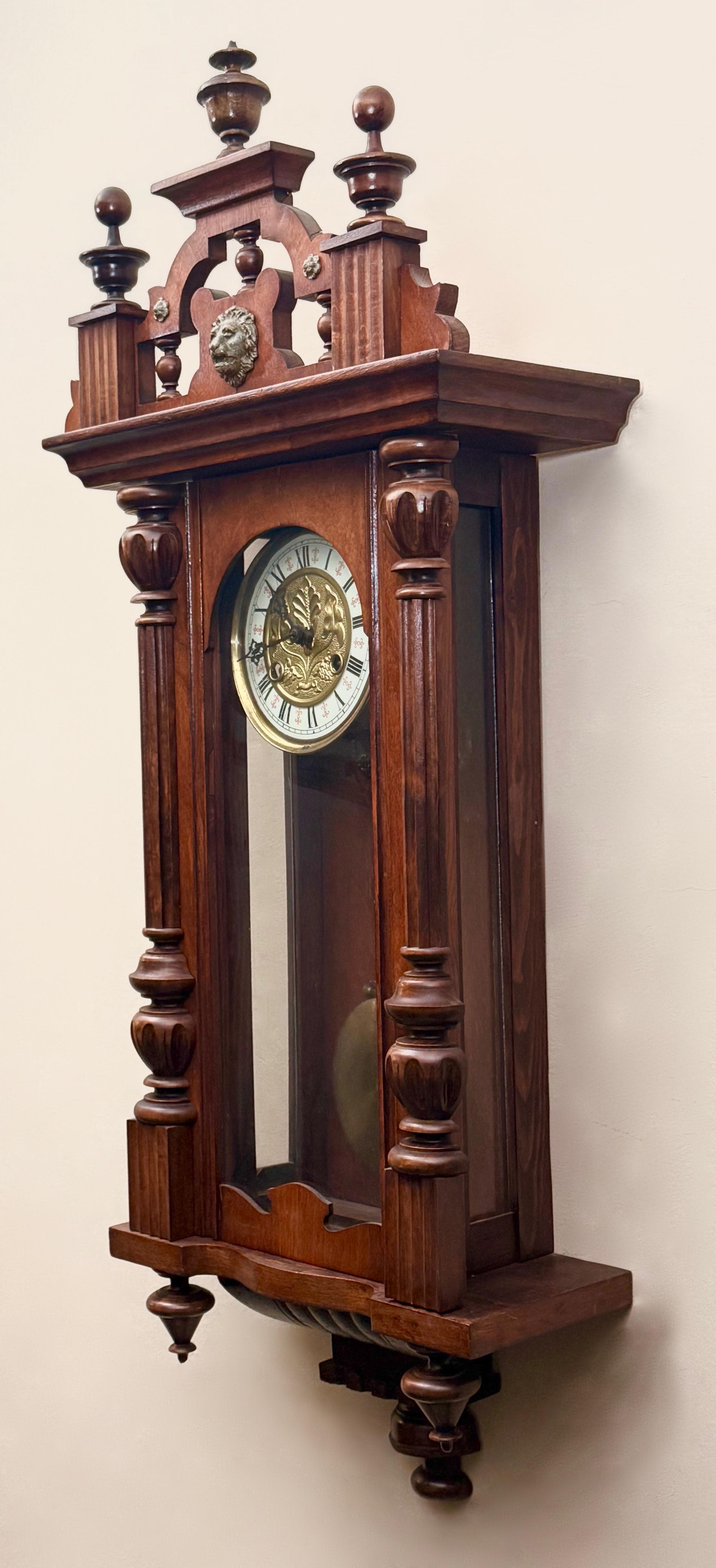 Dekoracyjny zegar ścienny