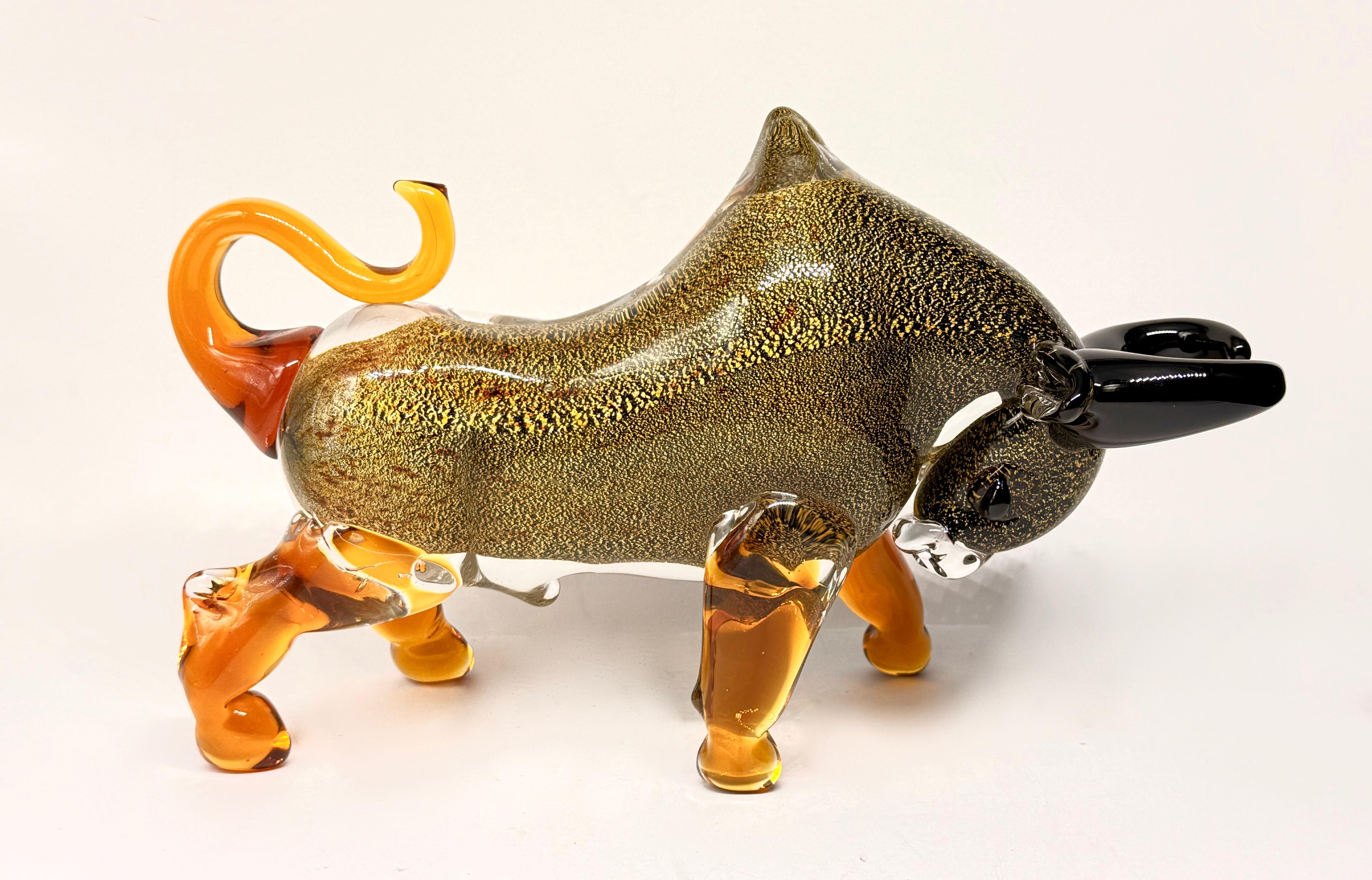 Pełnoplastyczna figura byka