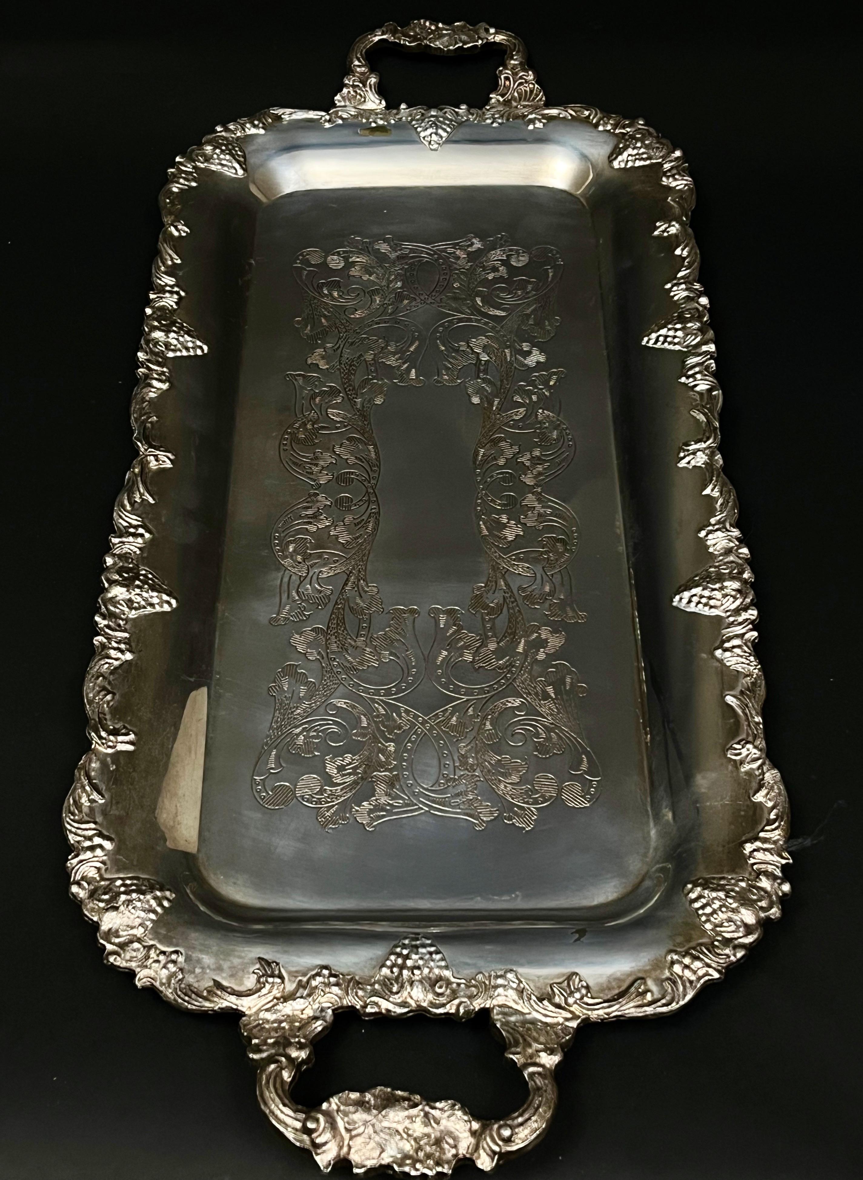 Dekoracyjna patera srebrzona z dwoma bocznymi uchwytami