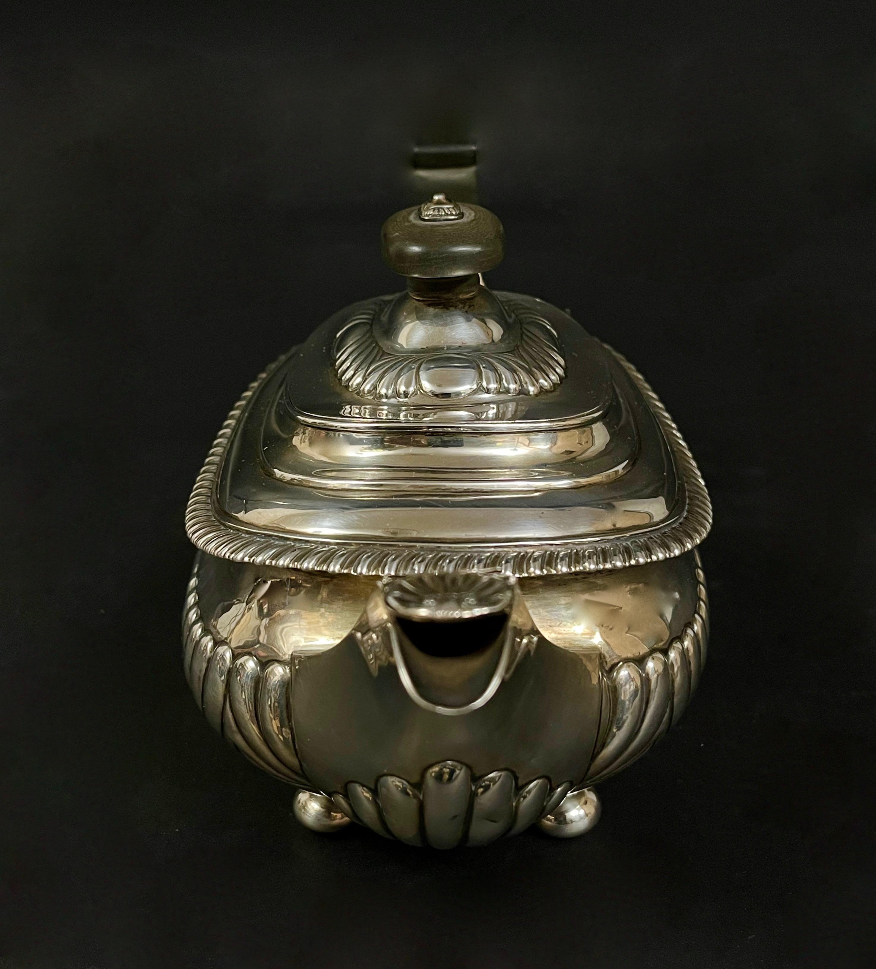 Unikatowy zestaw srebrny stołowy 1177 g, sygn. REBECCA ERNES & EDWARD BERNARD