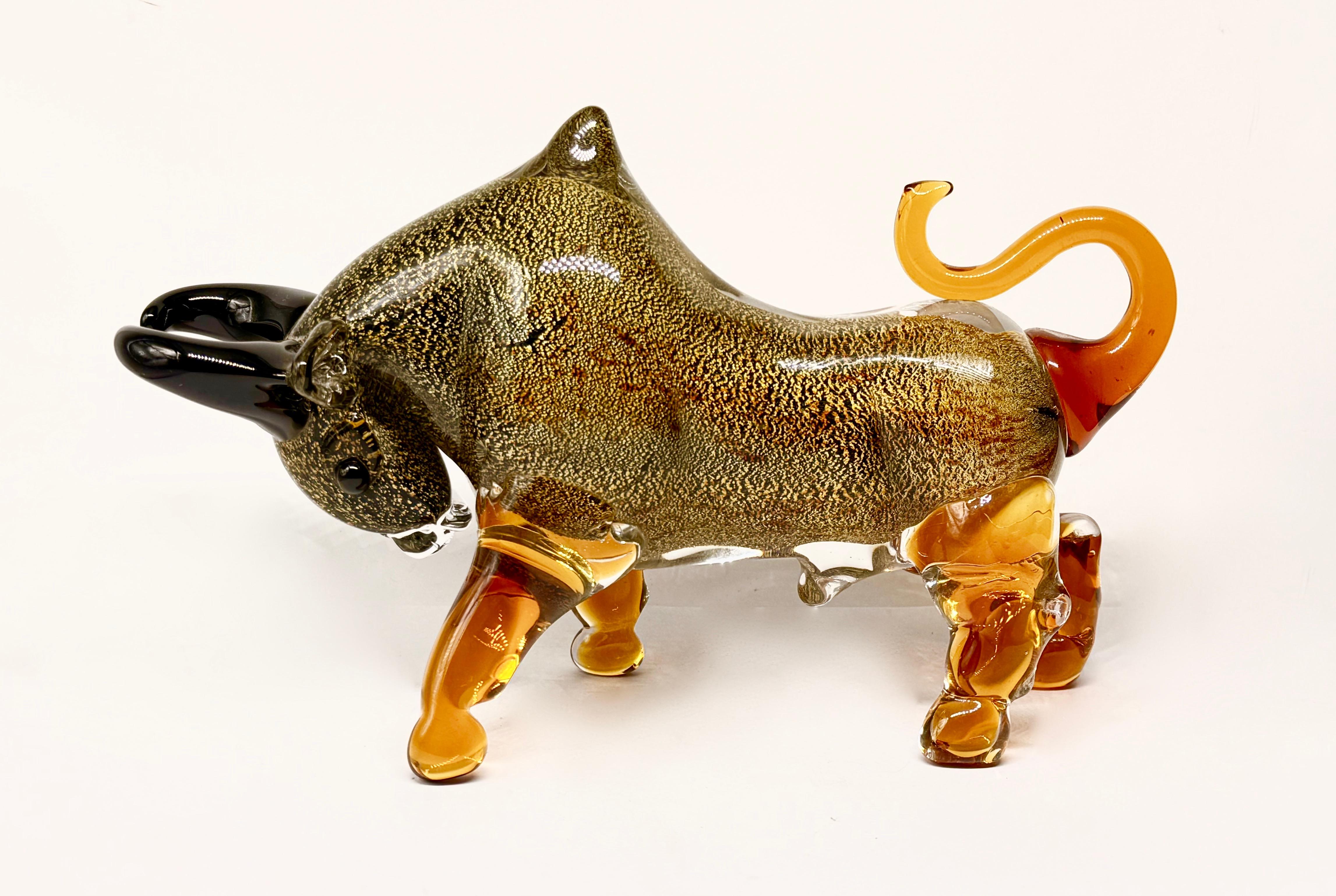 Pełnoplastyczna figura byka