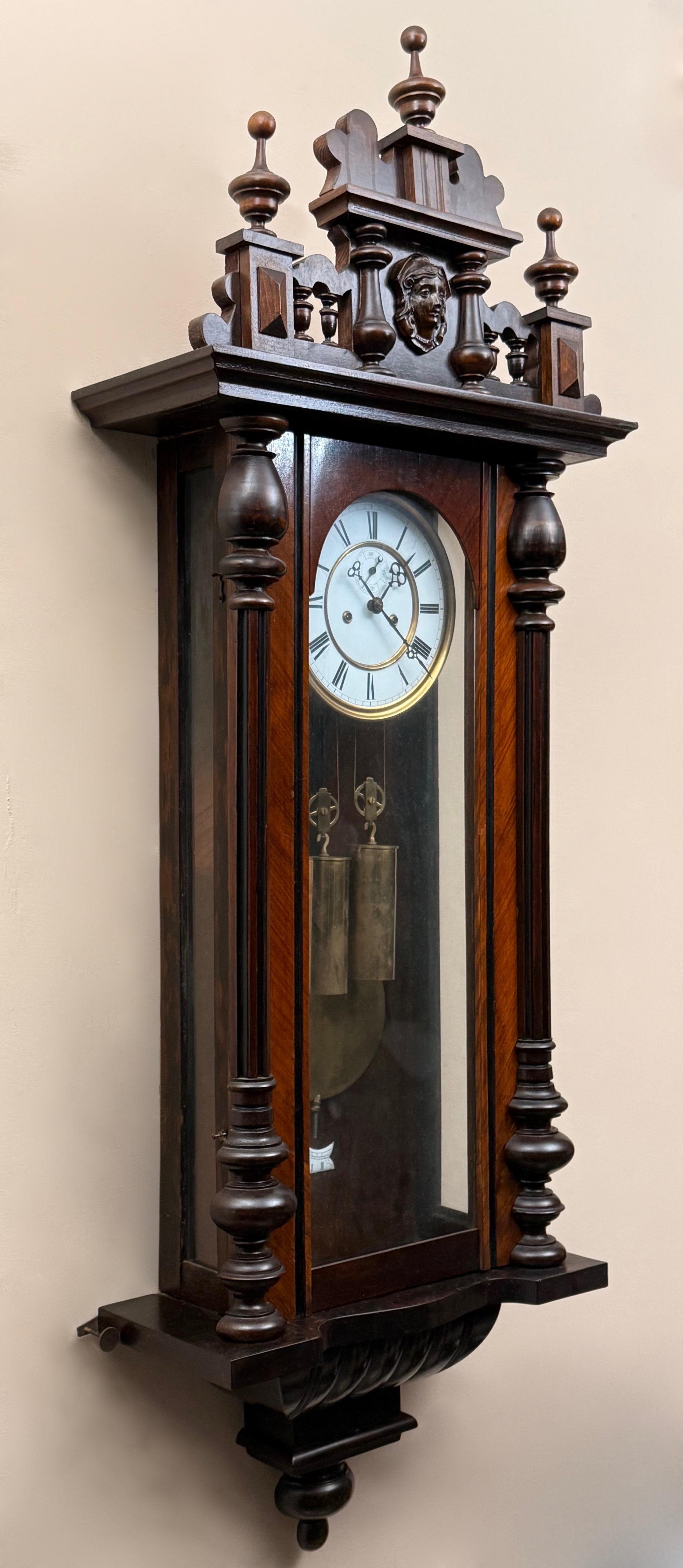 Dekoracyjny zegar wiedeński ścienny szafkowy