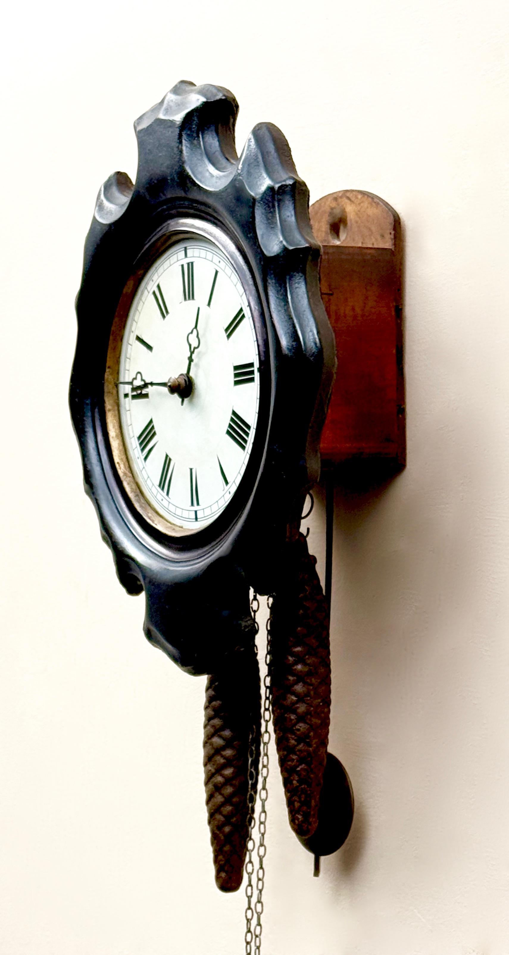 Wielolistny zegar ścienny