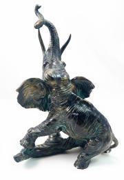 Pełnoplastyczna figura słonia