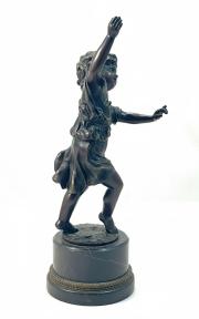 Tańczący chłopiec