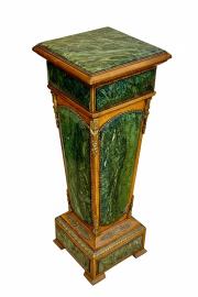 Postument salonowy marmurowy