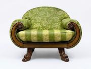 Salonowy fotel stojący na 4 lwich łapach