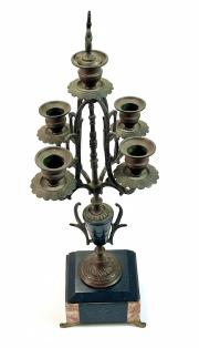 Salonowy kandelabr pięcioramienny z marmurową podstawą