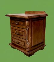 Ozdobna komoda z 3 szufladami