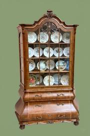 Witryna salonowa w stylu barokowym