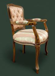 Salonowy fotel w stylu Ludwika Filipa