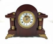 Ozdobny zegar portykowy