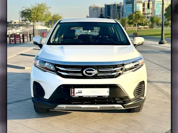 جاك  جي اس 3  إس يو في 2 في 4  أبيض  2024